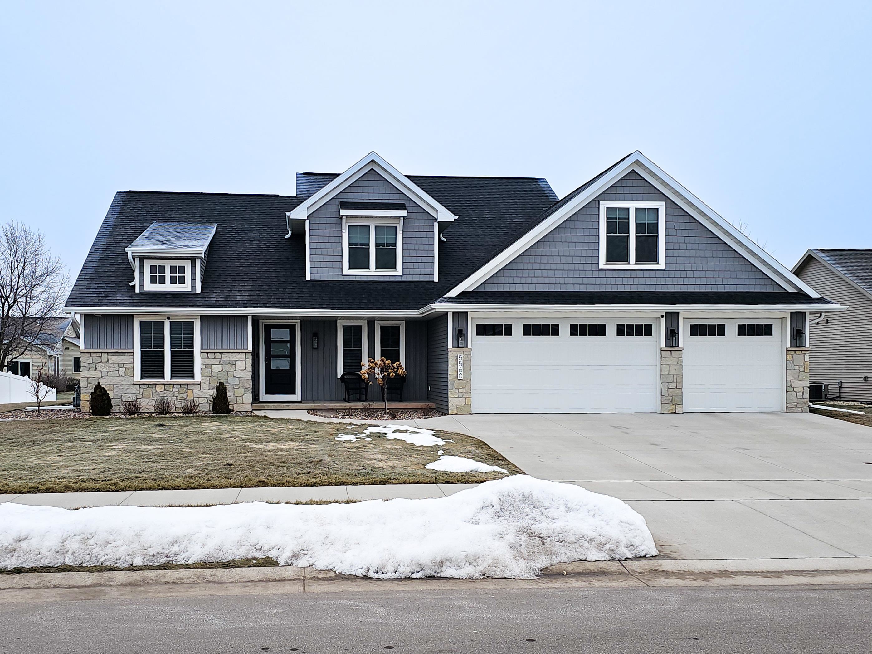 W5560 HOELZEL Way