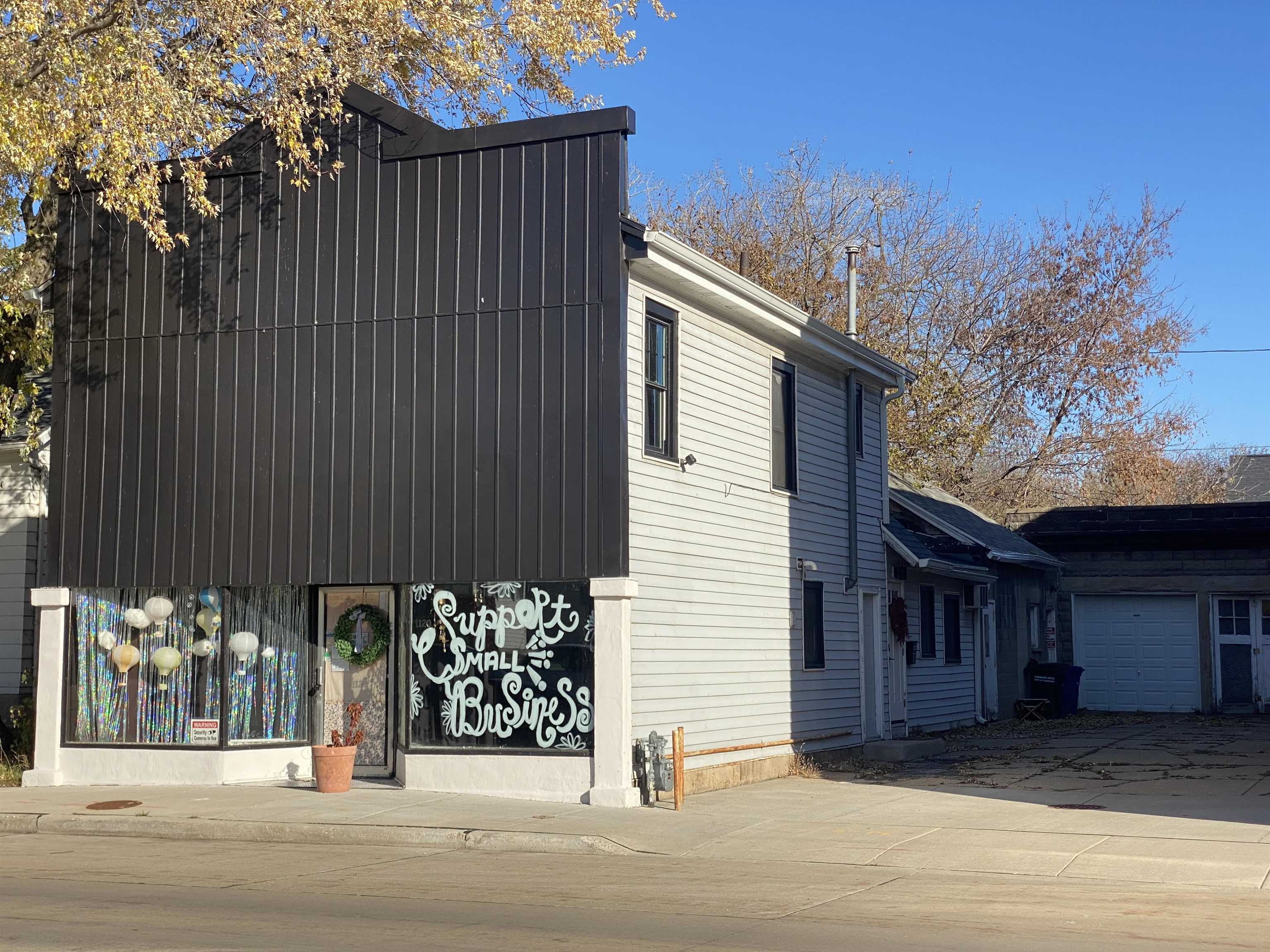 1120 OREGON Street