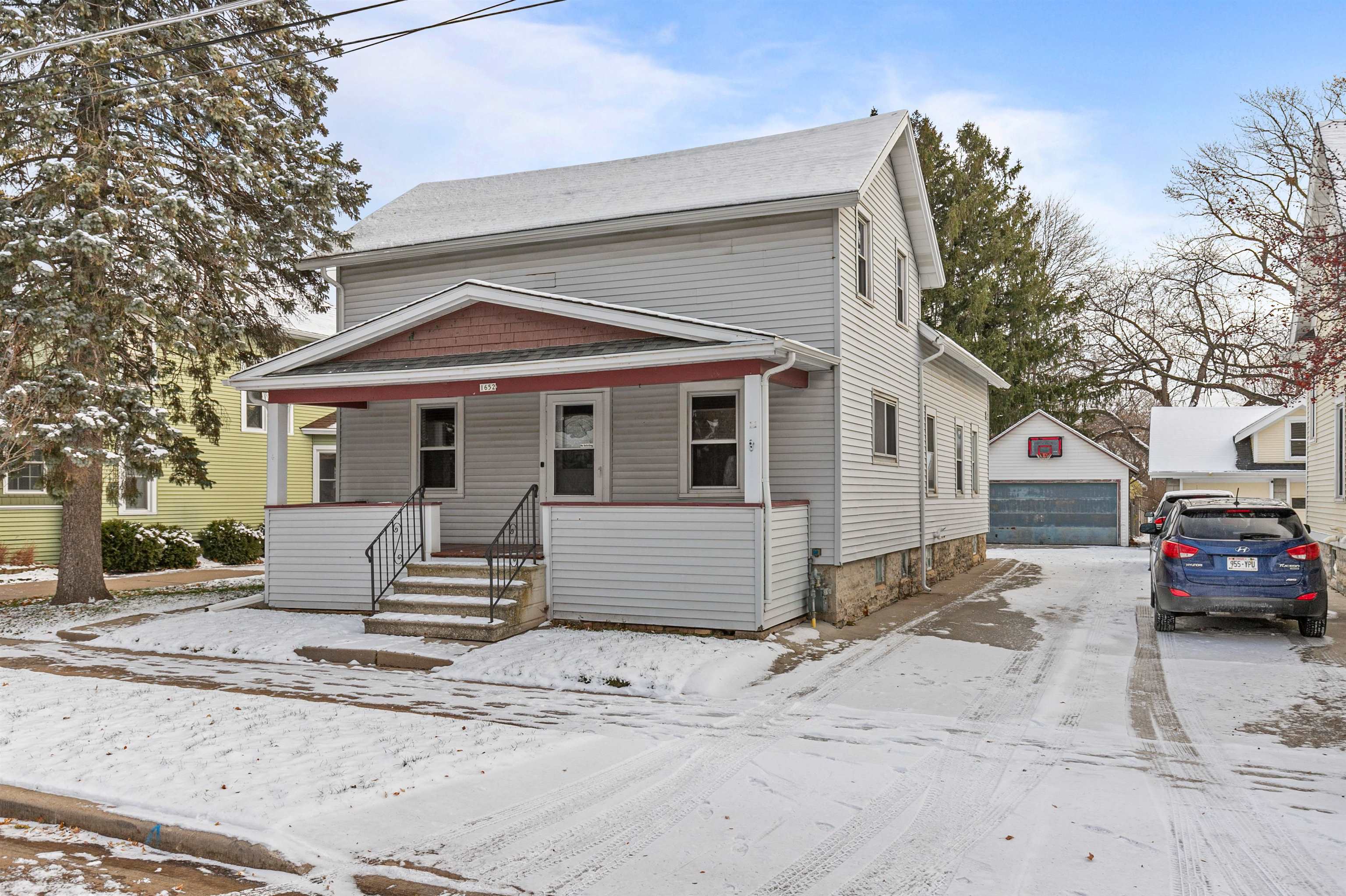 1652 MINNESOTA Street