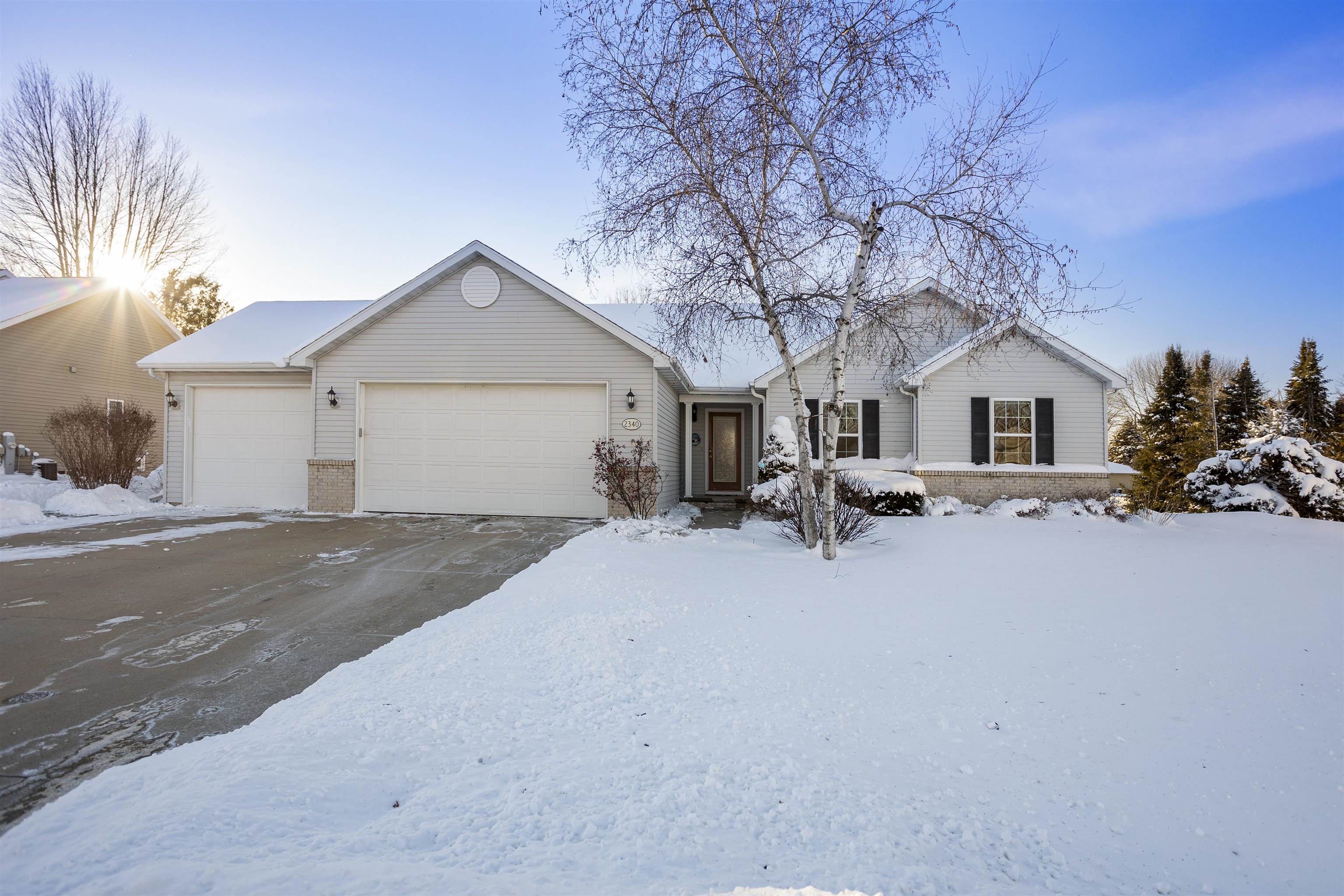 2340 DEERPATH Circle