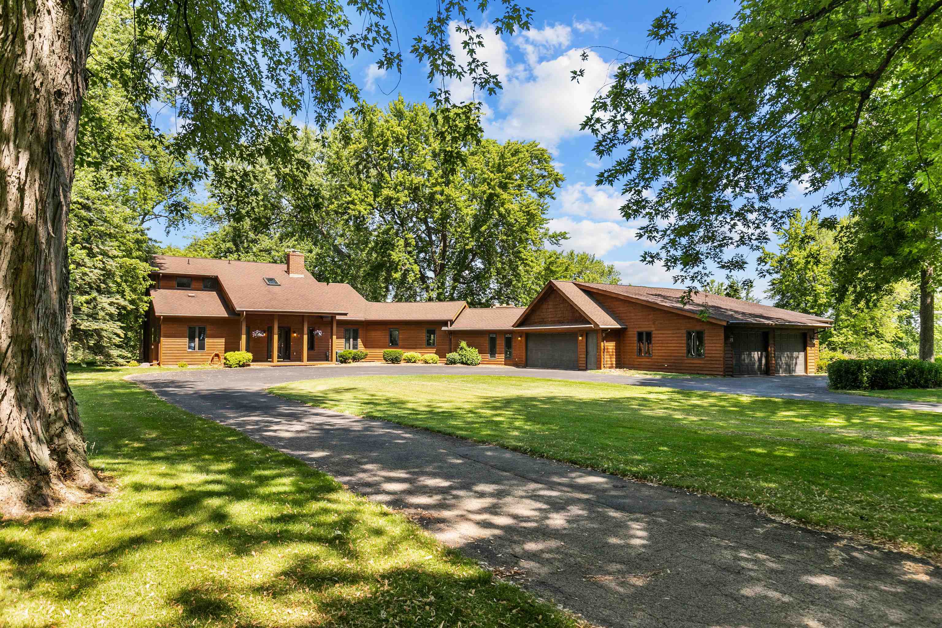 340 LAKE Road