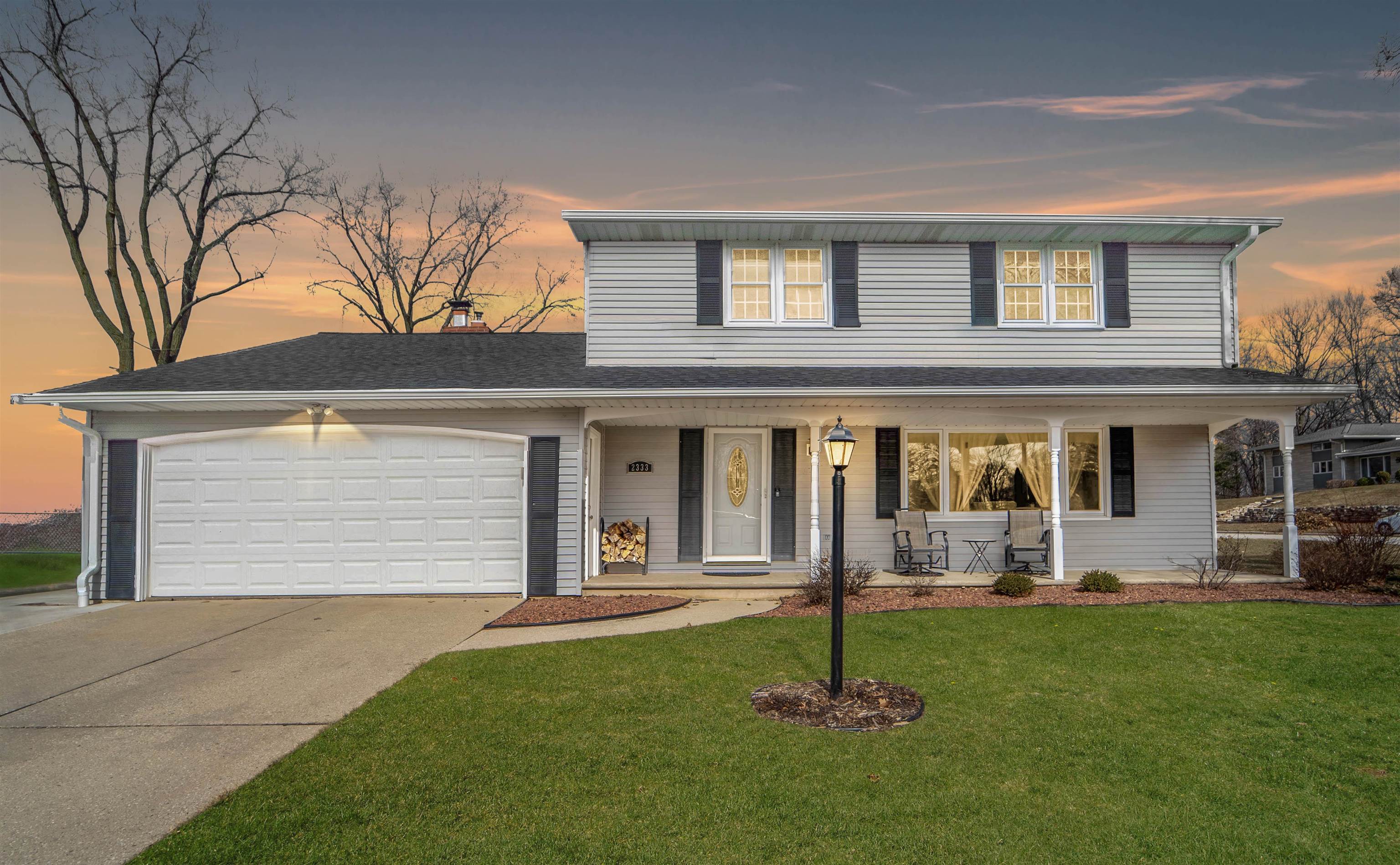 2333 SANDY Lane