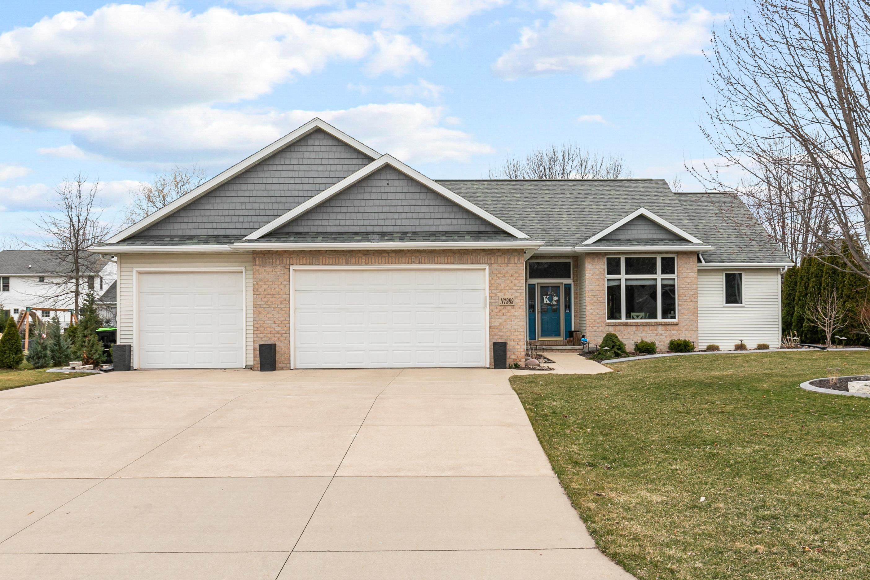 N7989 CREEKSIDE Drive