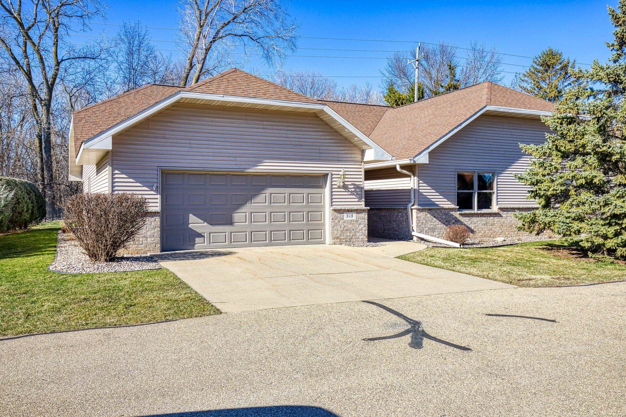 919 BRIGHTON Drive