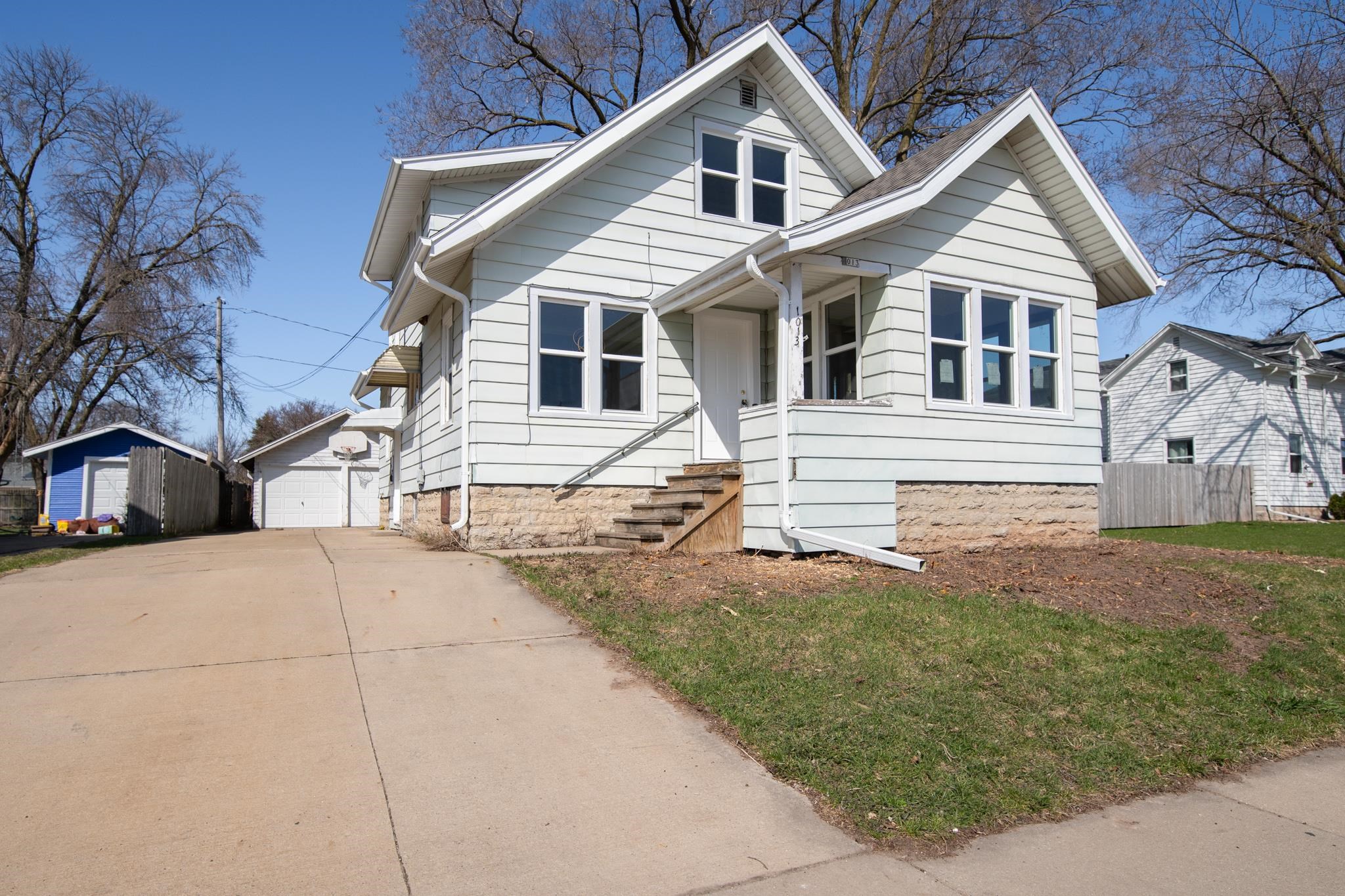 1013 OHIO Street