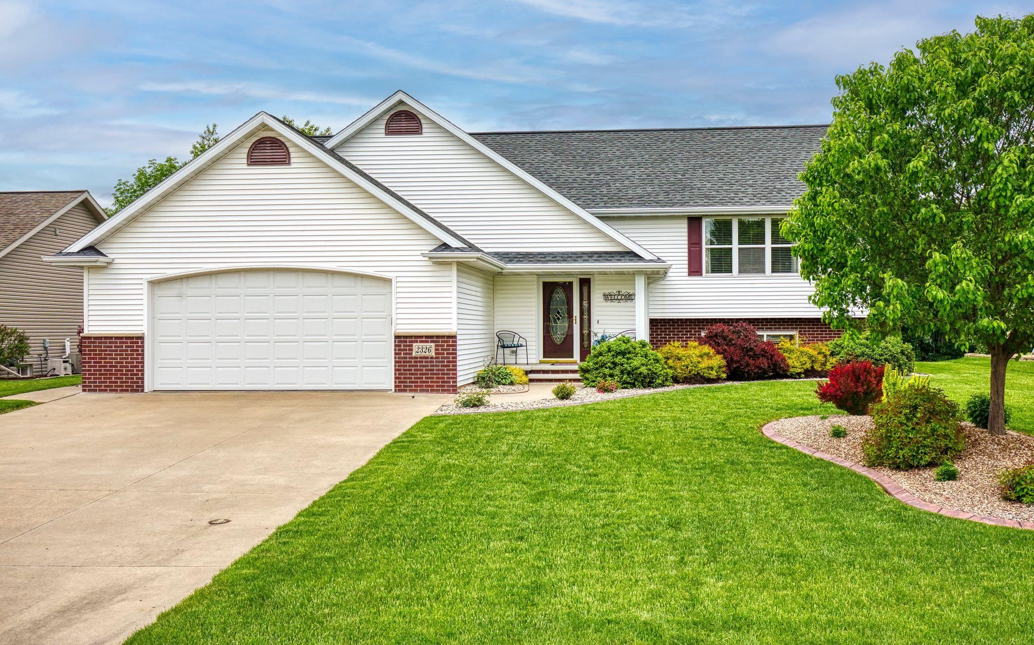 2326 DEER PRAIRIE Drive