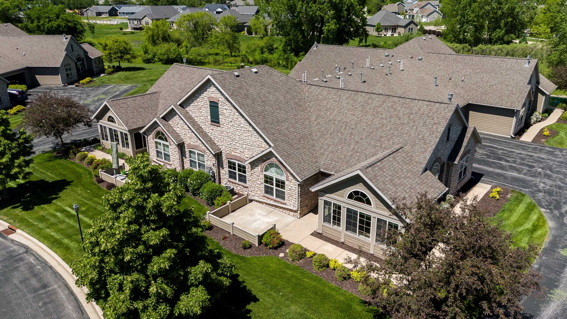 2414 E TUSCANY Way