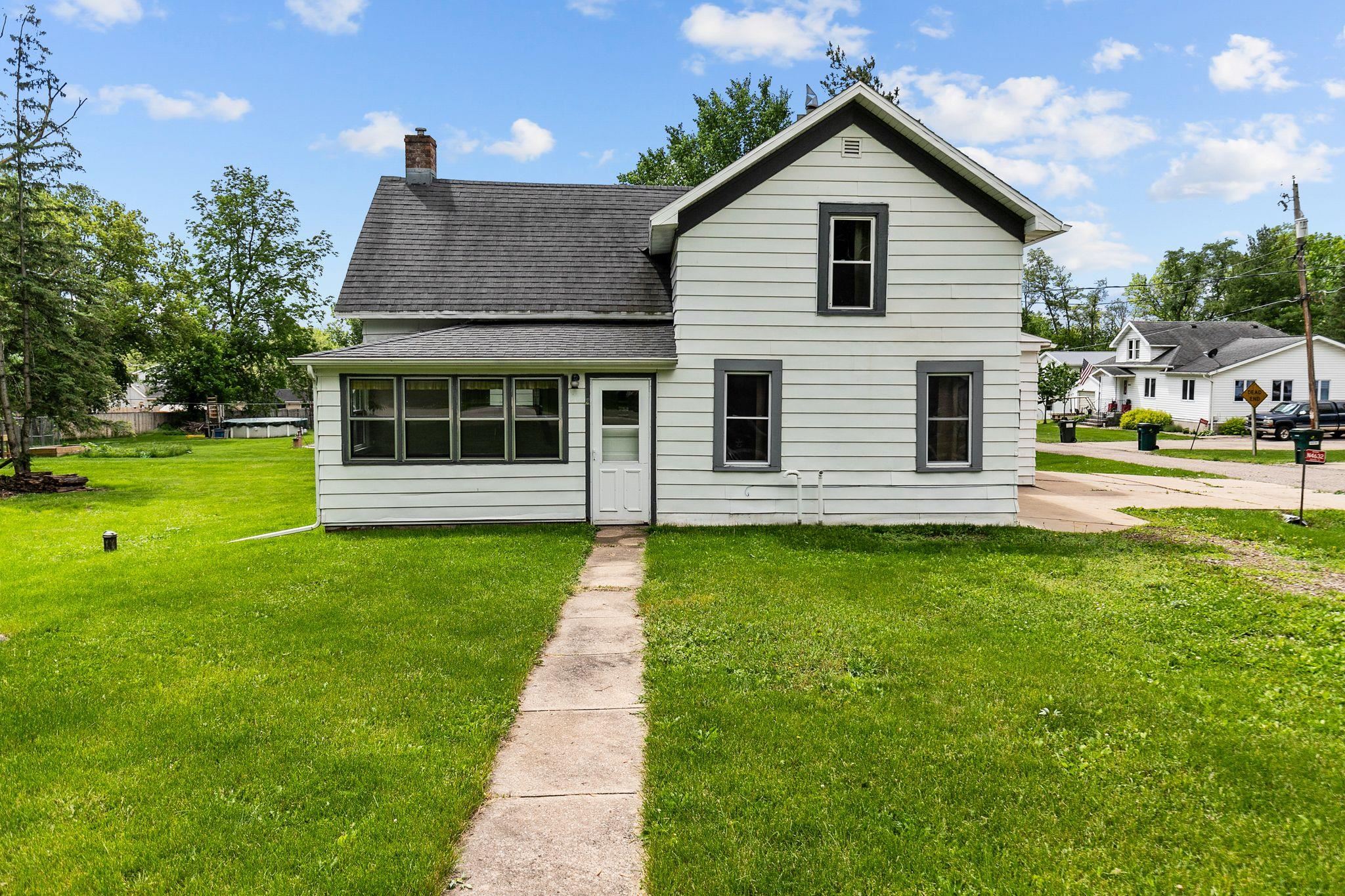 N4632 SCHOOL Street