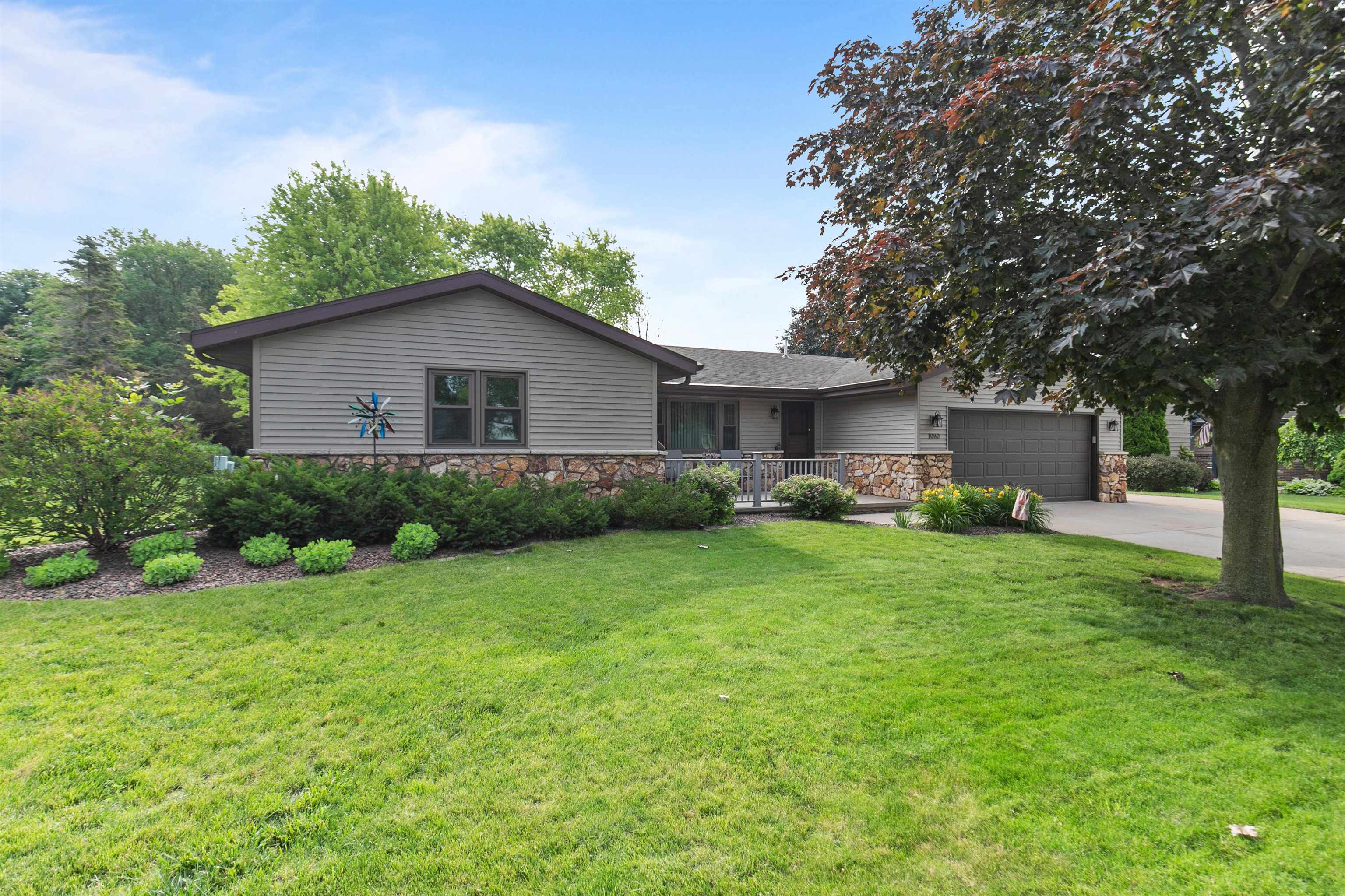 1080 STUART Drive