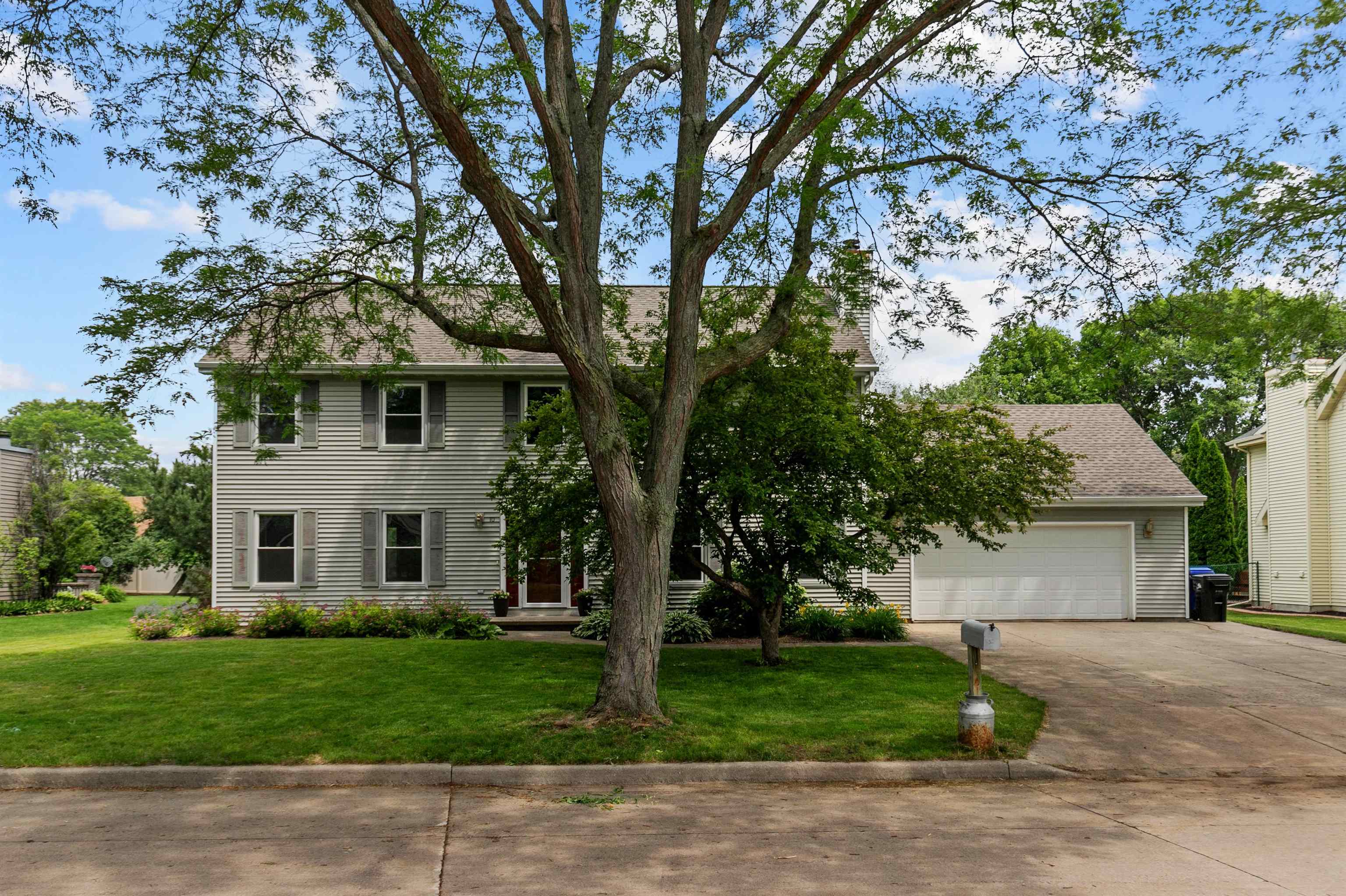 10 PHEASANT Court