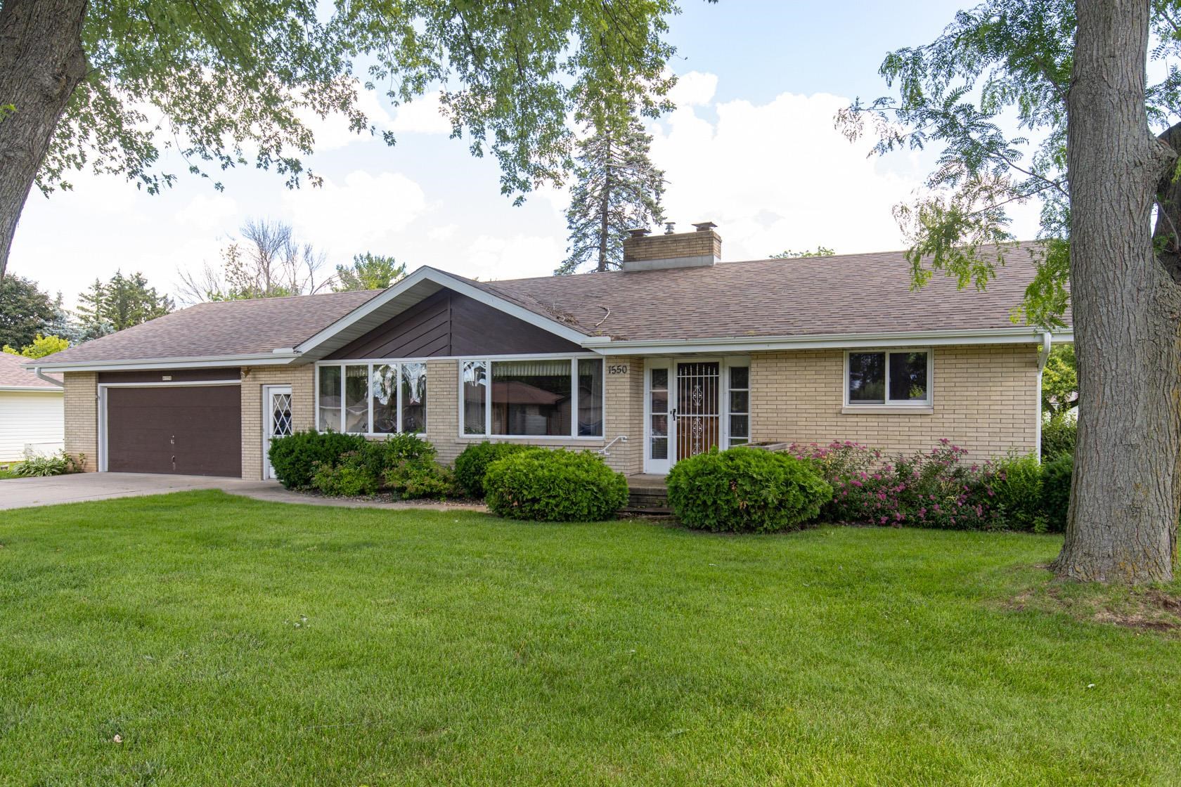 N1550 RIDGEWAY Drive