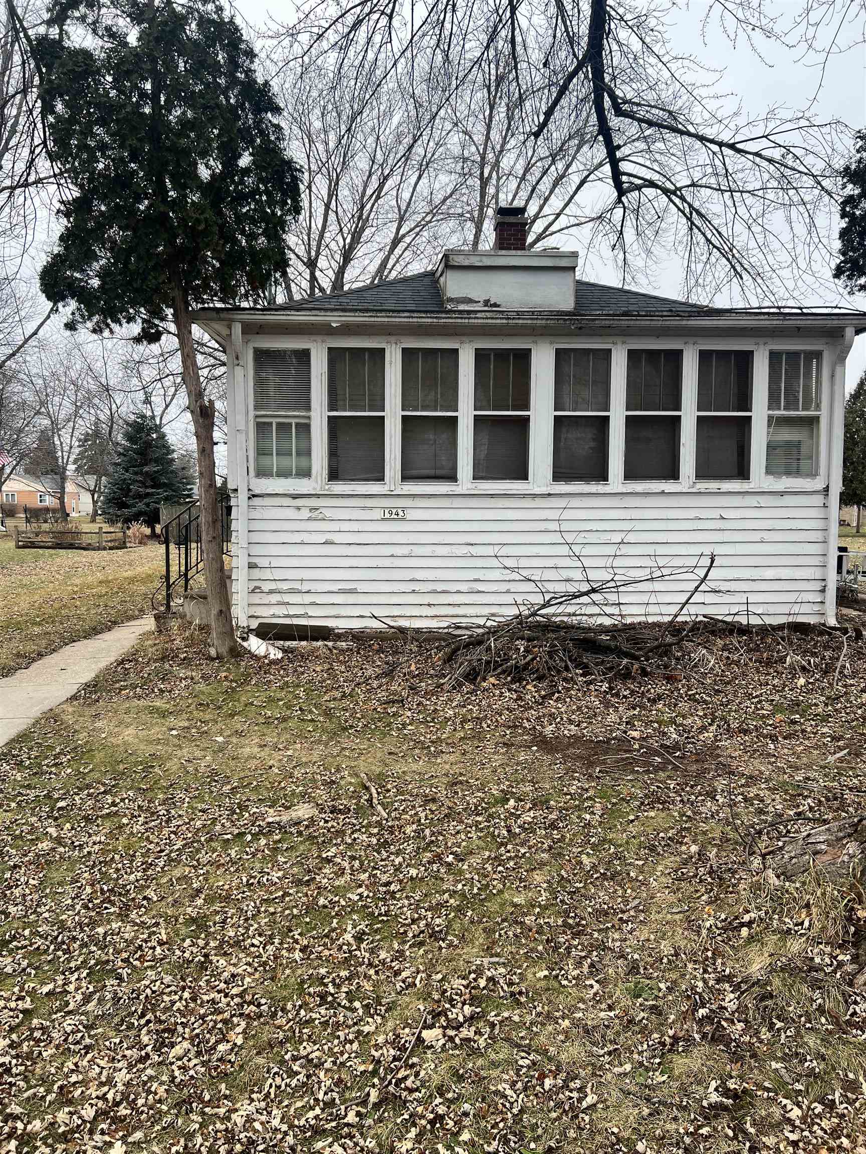 1943 MINNESOTA Street
