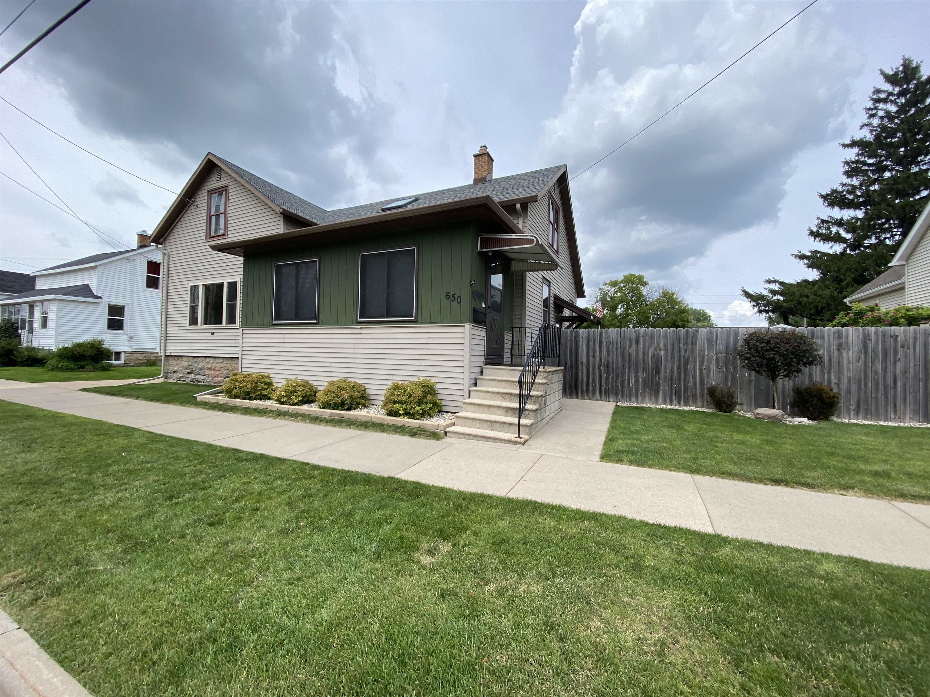 650 W 6TH Avenue