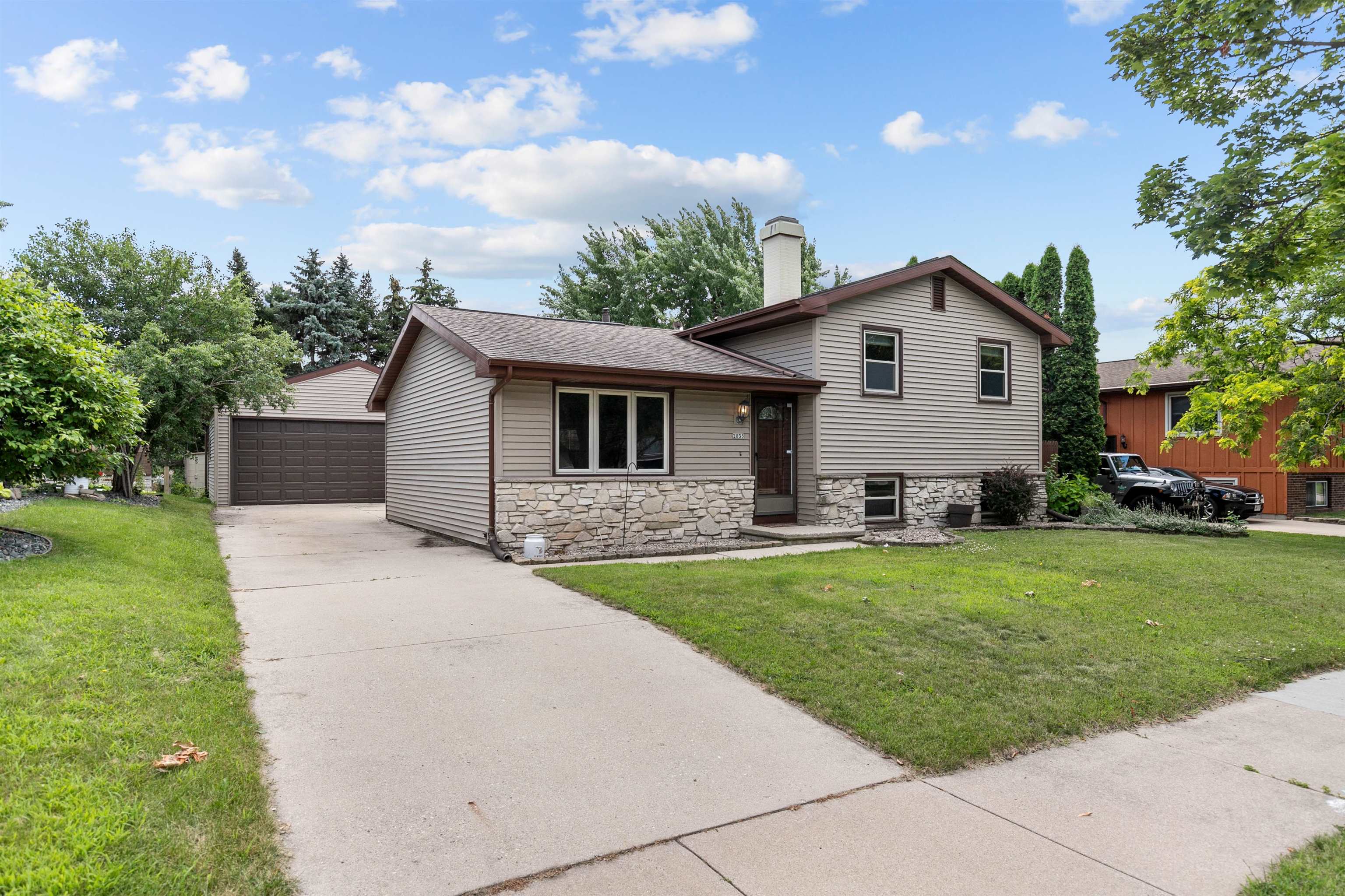 2035 ALLERTON Drive