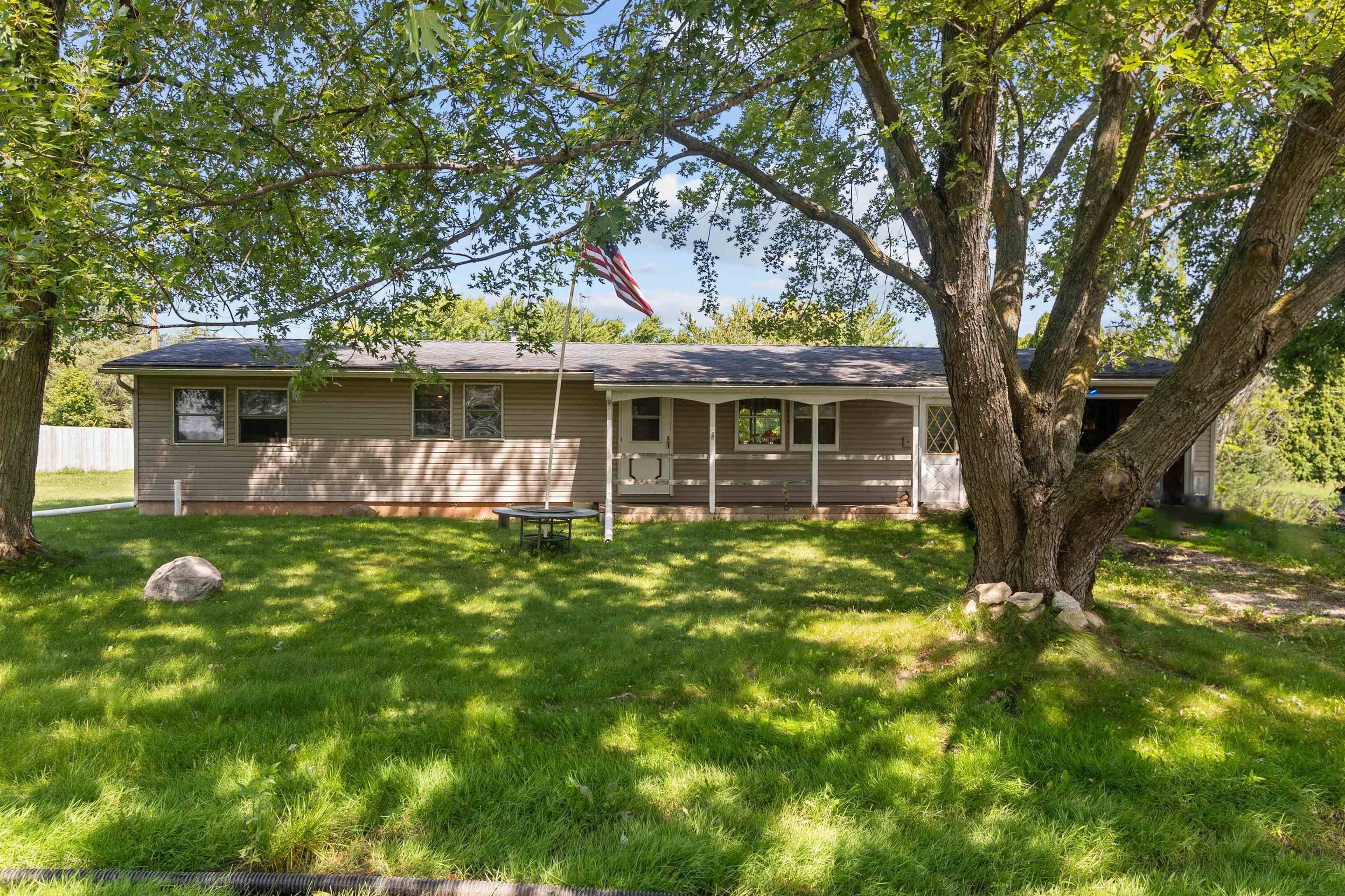 3314 DOYLE Lane