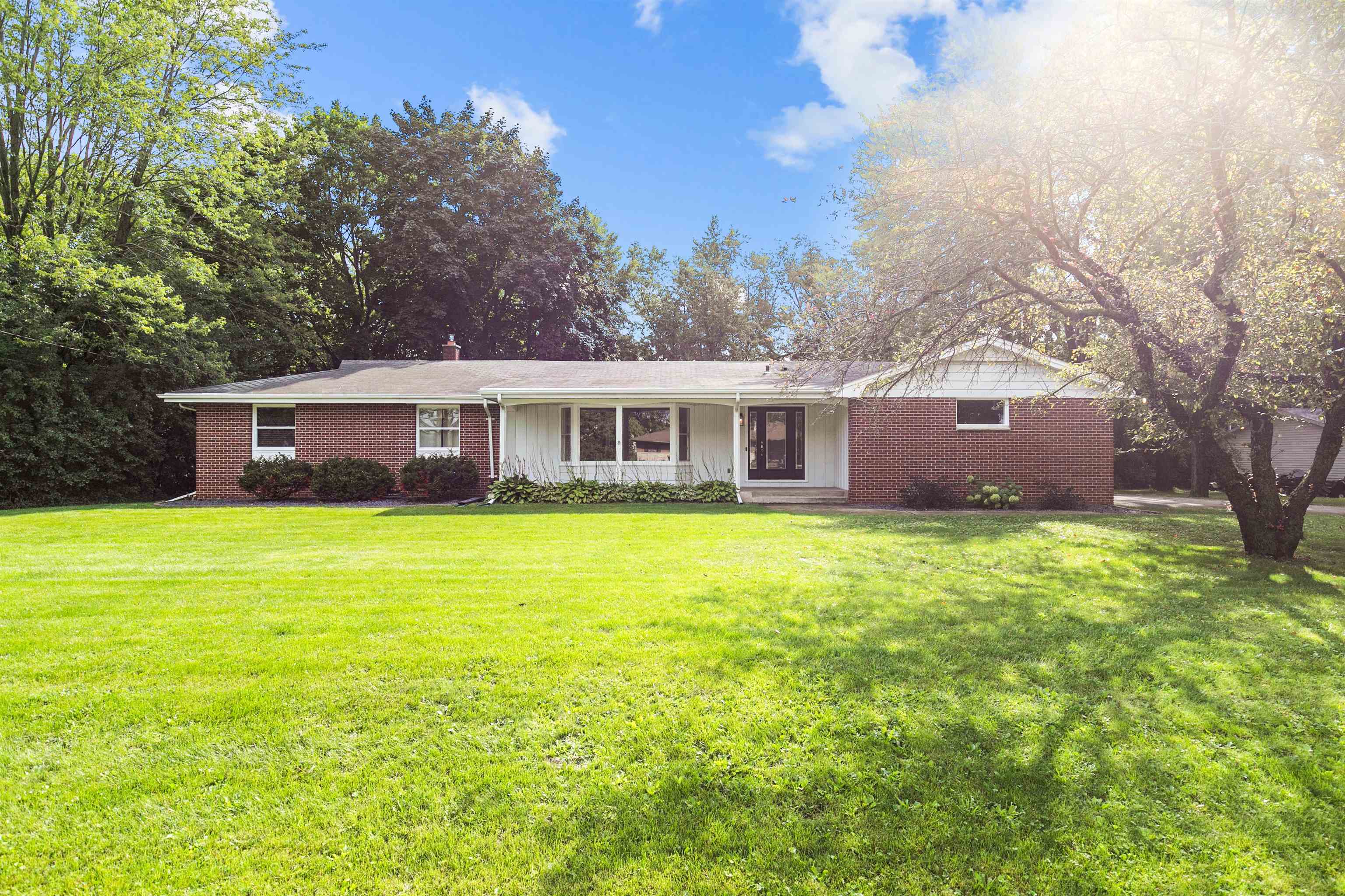 2228 N OLDE CASALOMA Drive