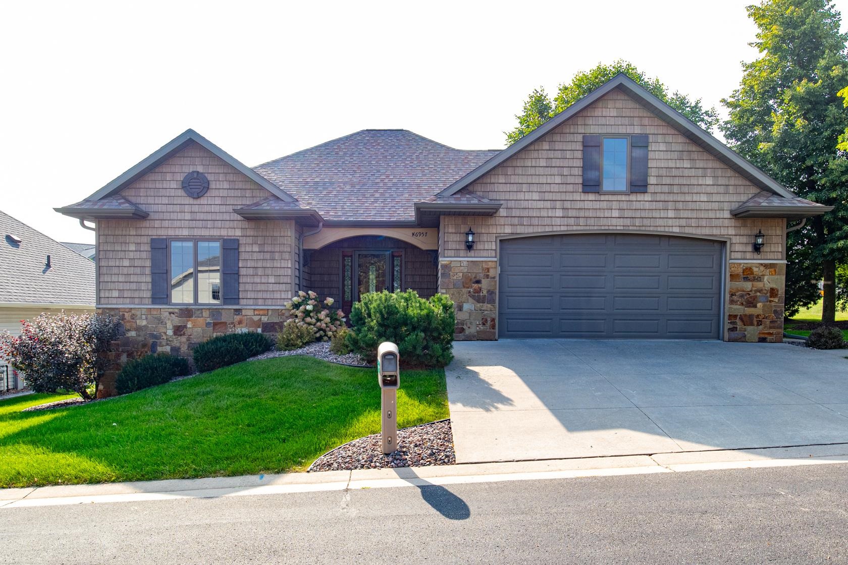 W6957 BRACKENWOOD Lane Unit: 39