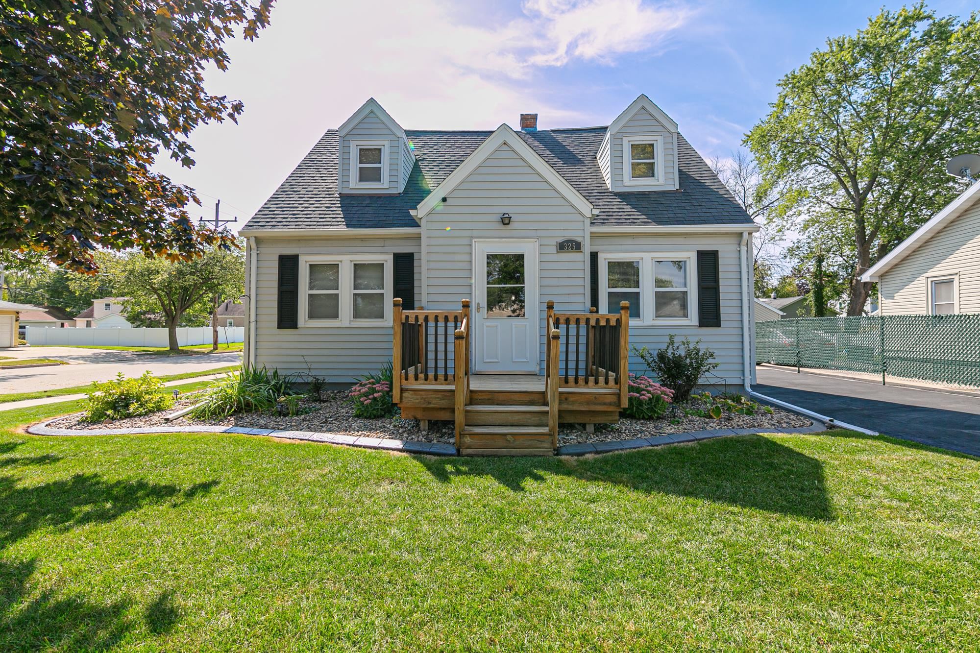 325 E HARDING Drive