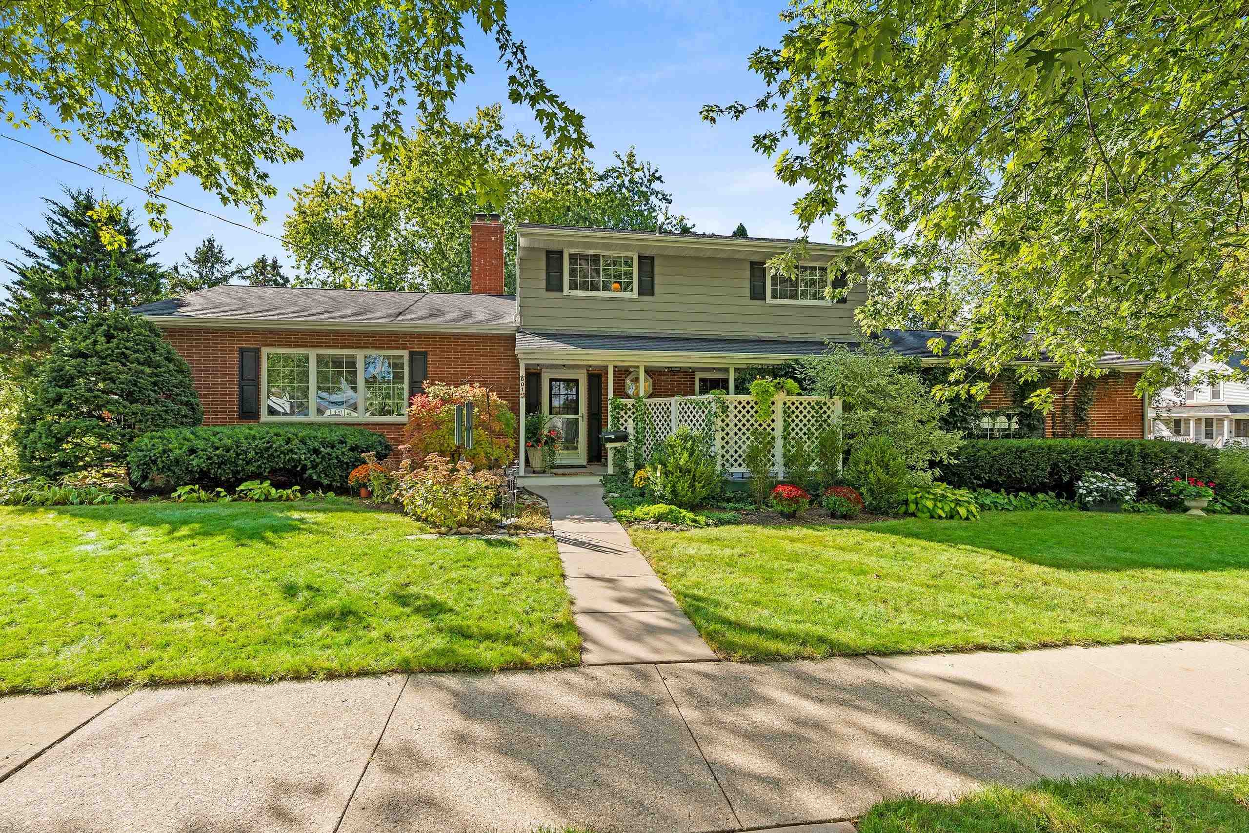 801 EDEN Avenue