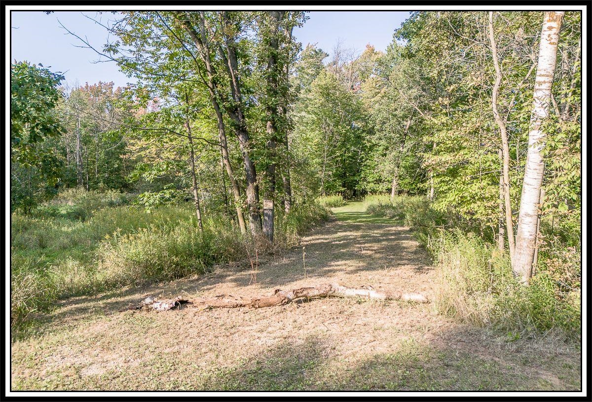 SHAKY LAKE Road