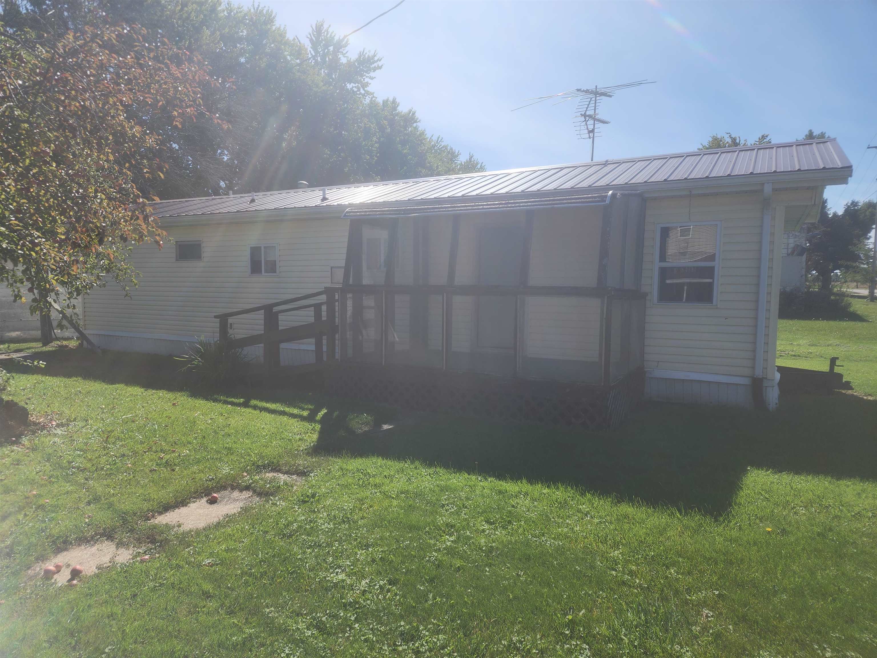 W2197 COTTONVILLE Court