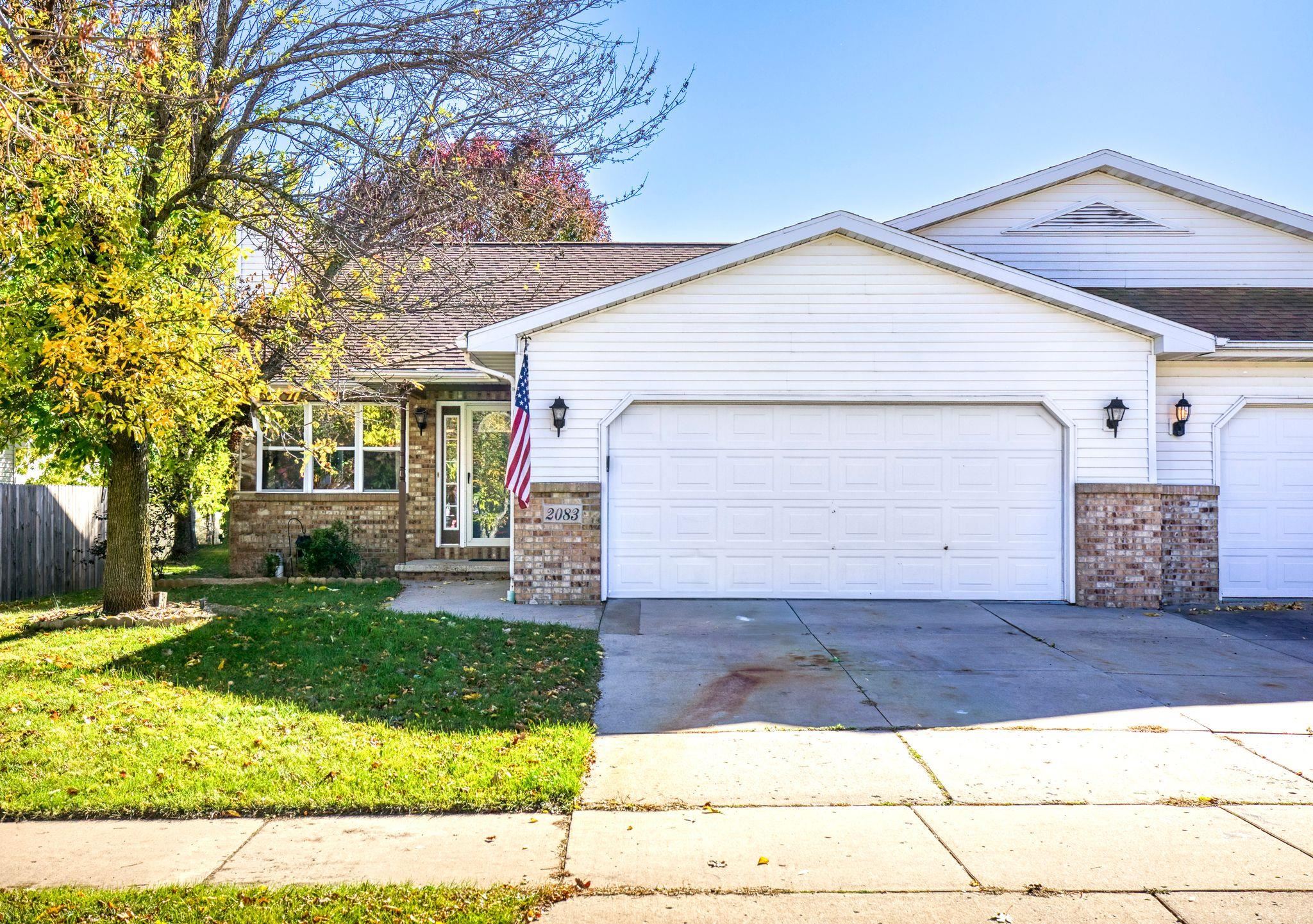2083 AUTUMN Lane