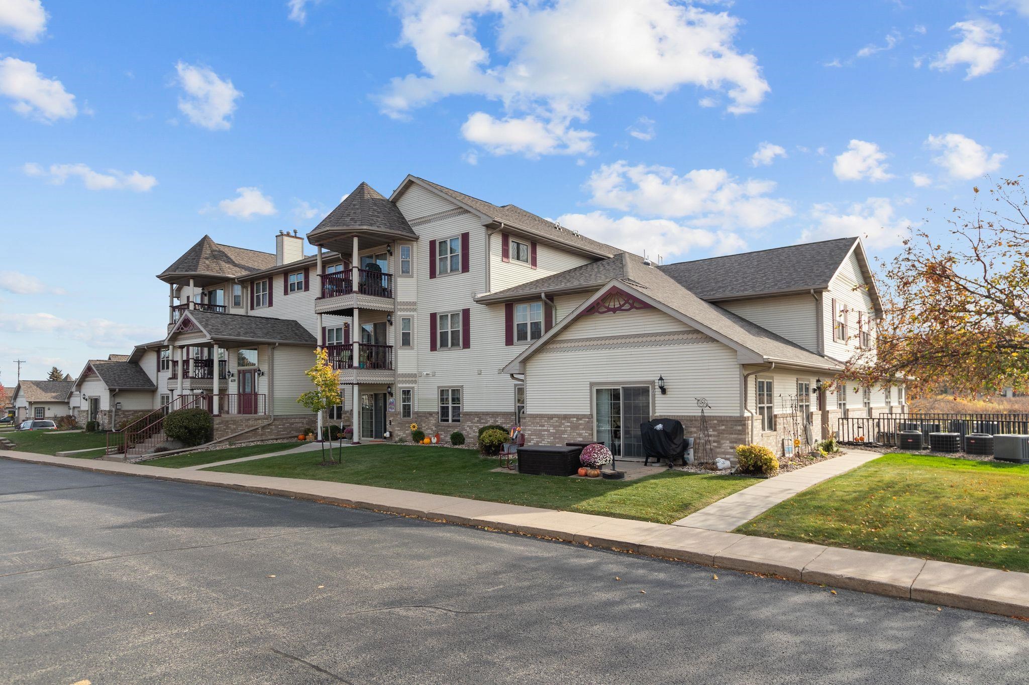 W6139 VICTORIAN Drive Unit: 8