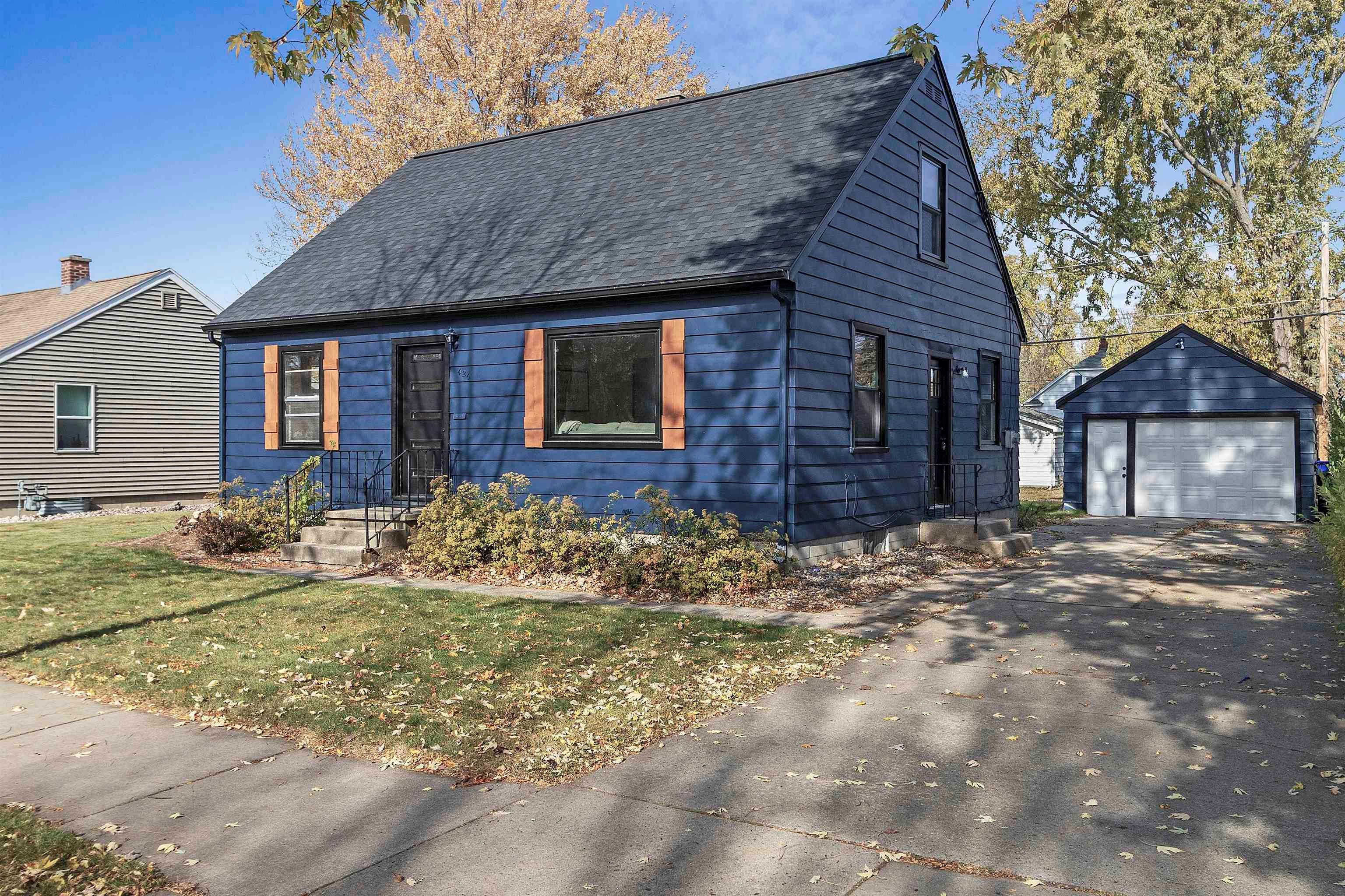 426 E COOLIDGE Avenue