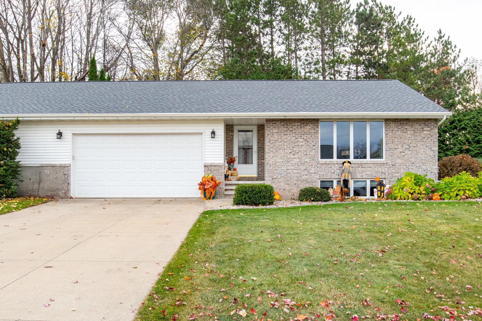 N4208 KILLARNEY Lane