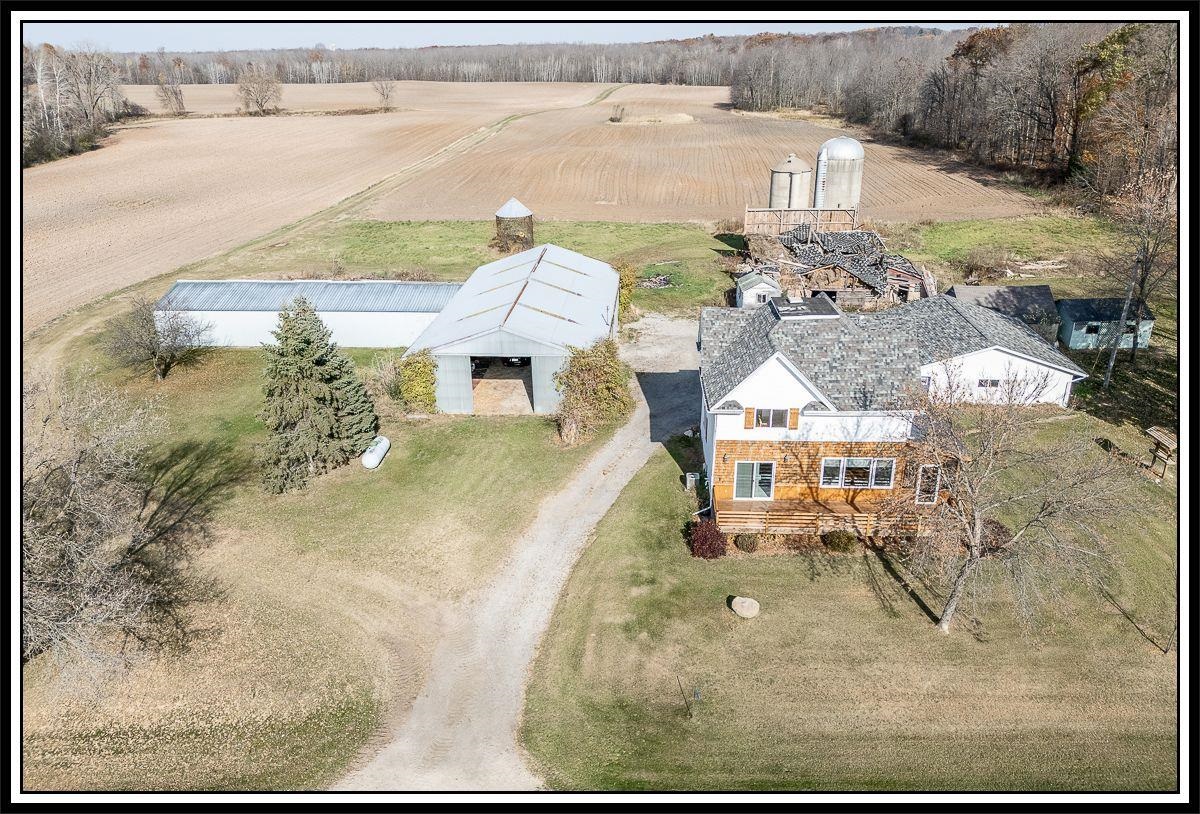 W6516 CENTER VALLEY Road