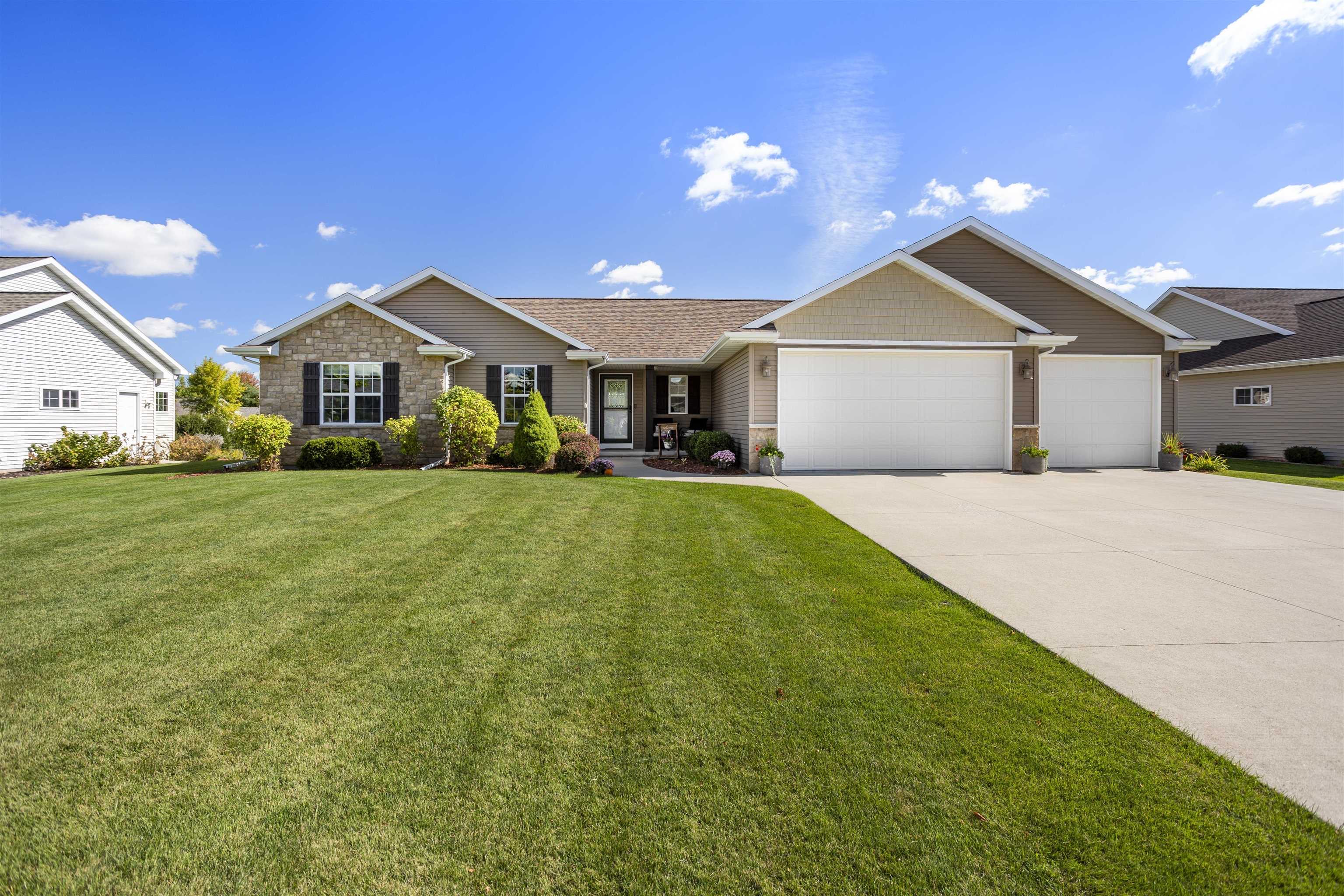 N1728 BROOKHILL Drive