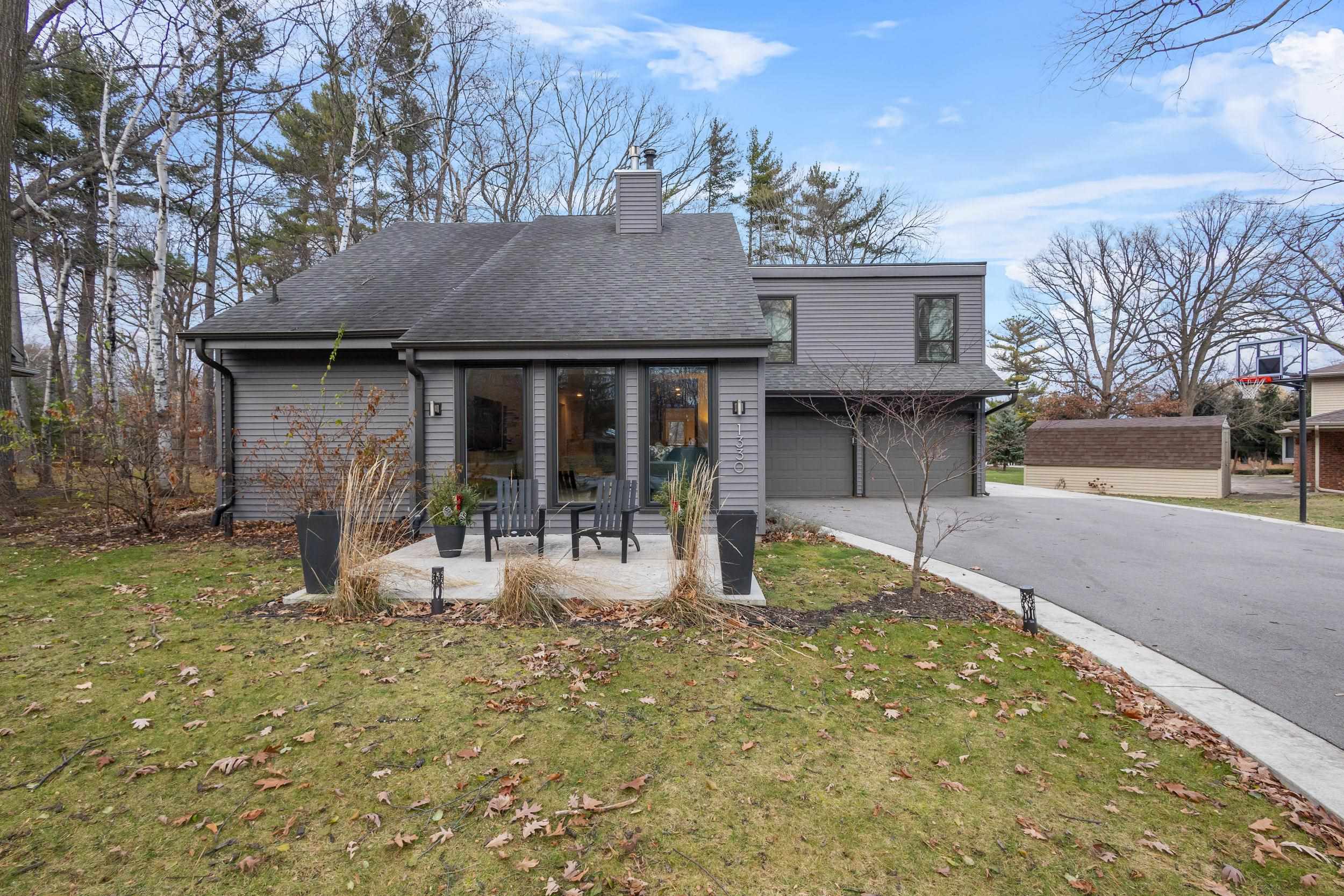 1330 KEN Drive