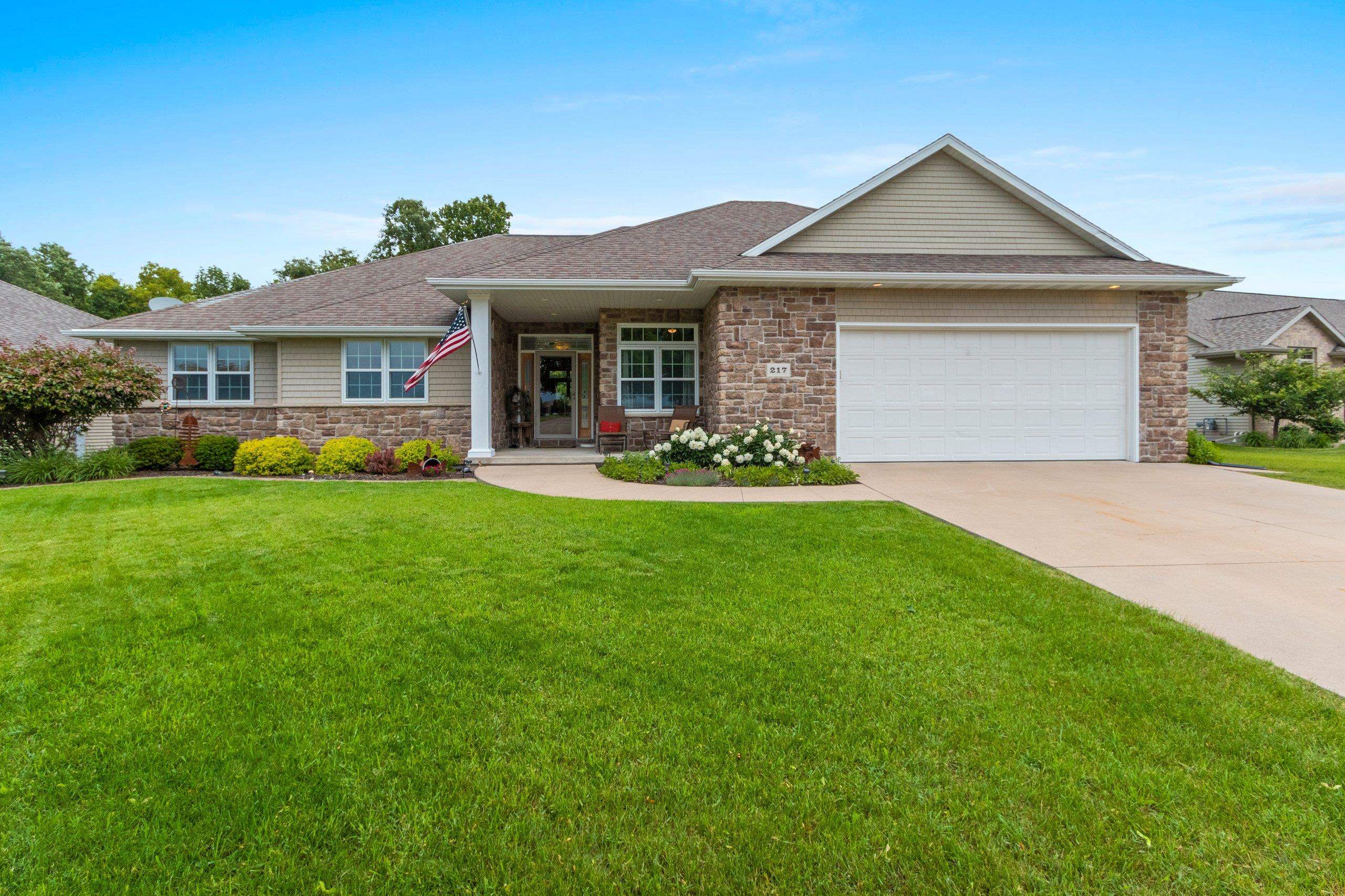 217 HIDDEN RIDGES Way