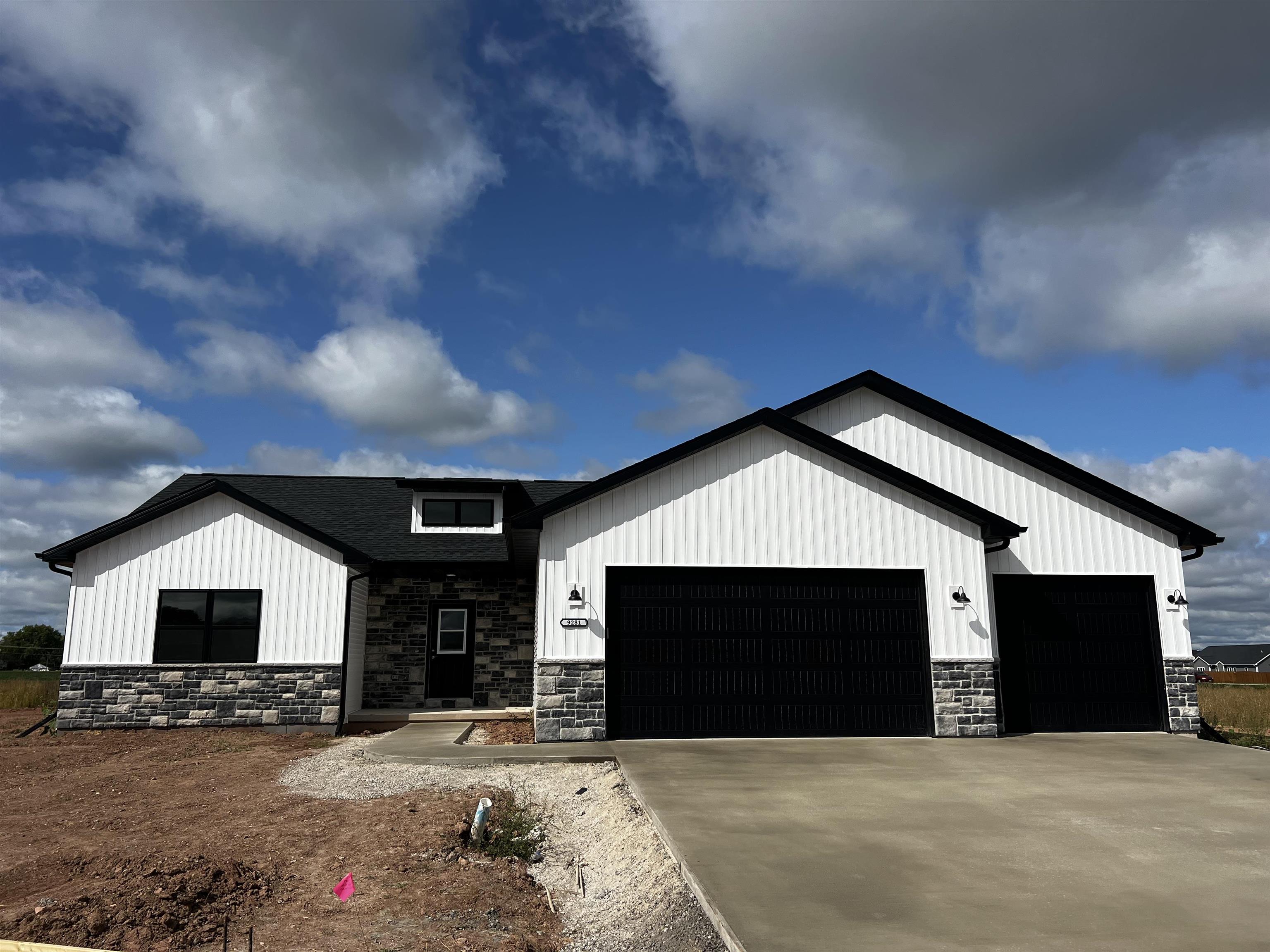 2405 BRANTWOOD Drive