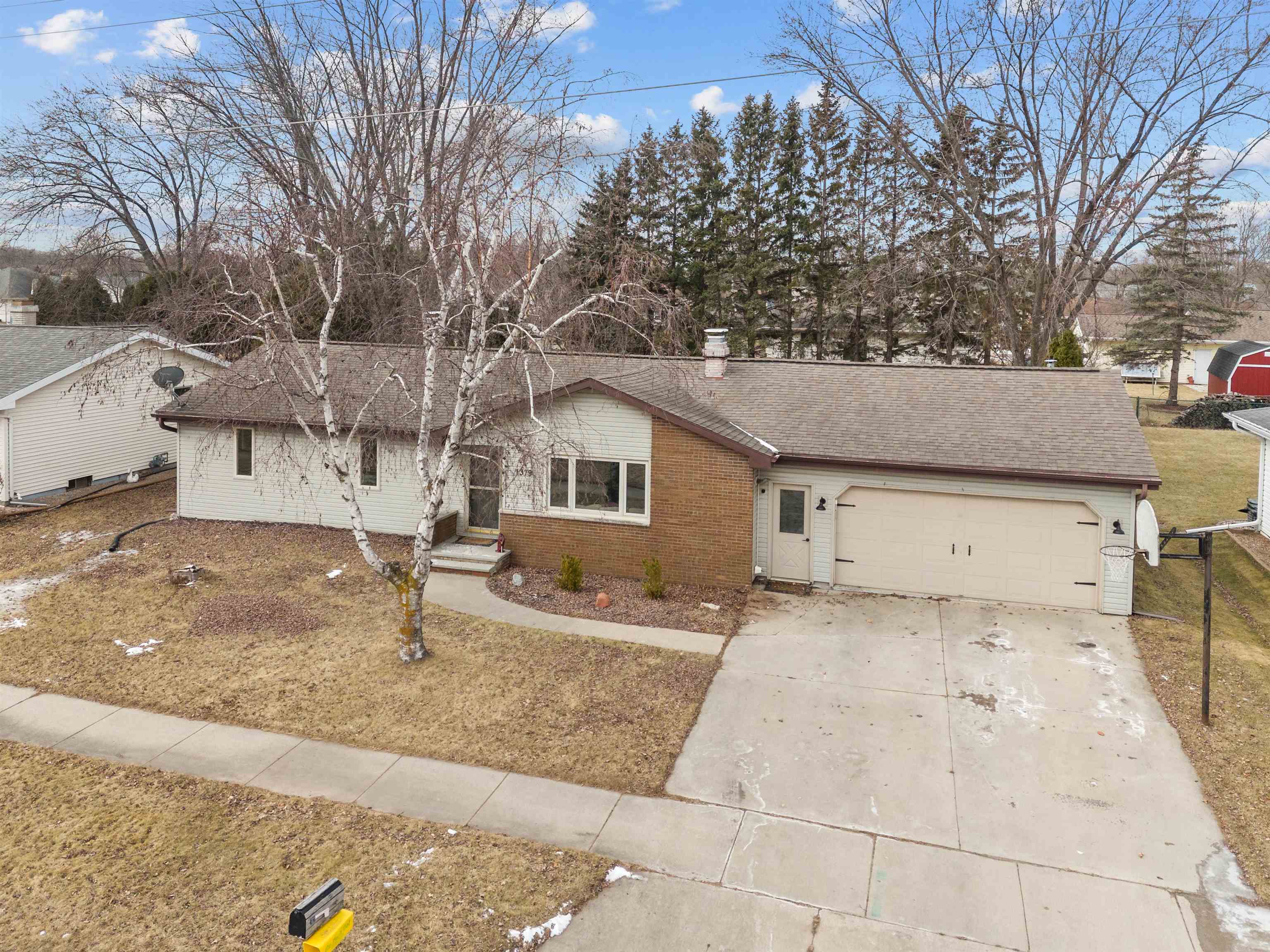 1379 TULLAR Road