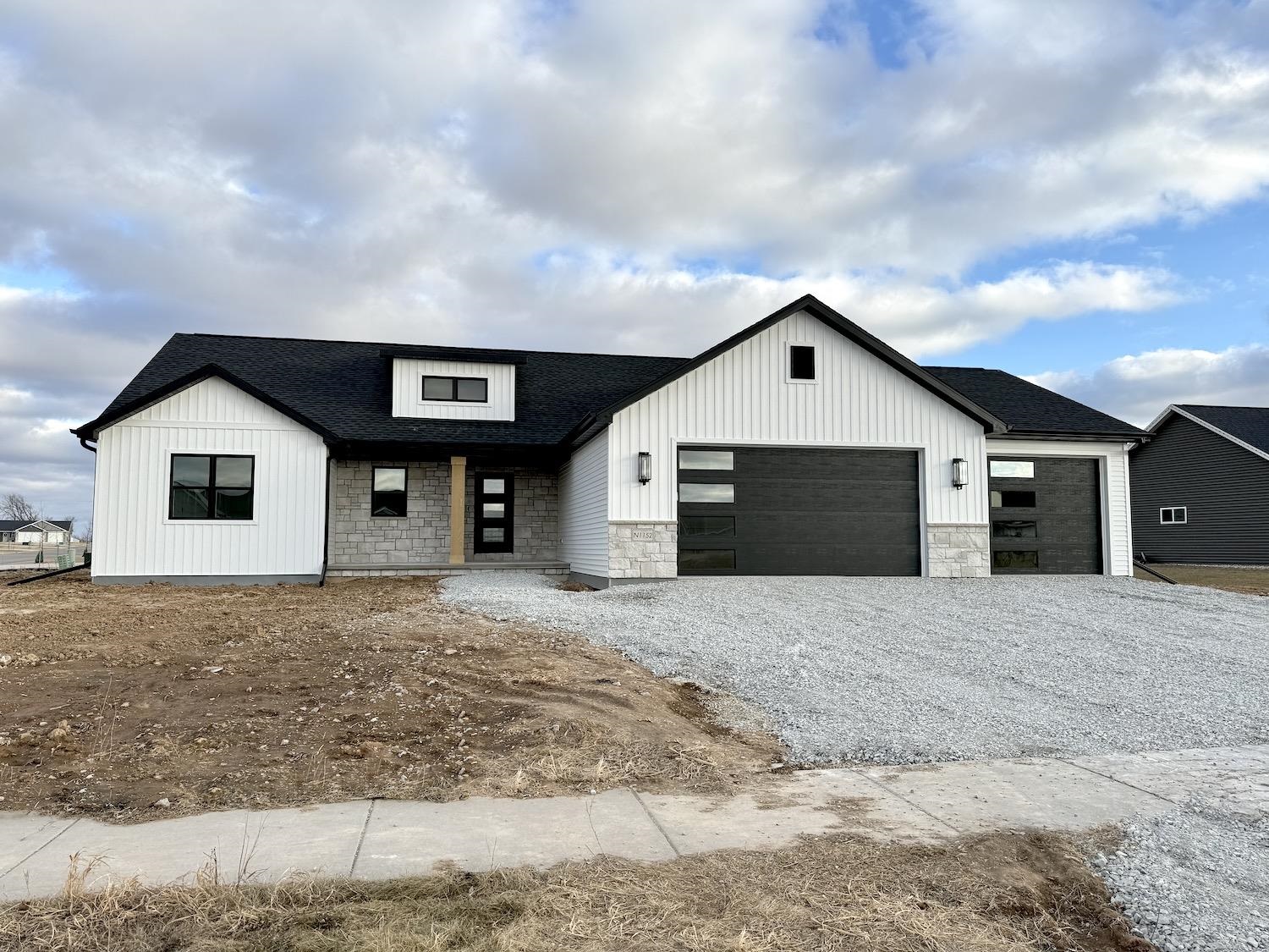 N1152 ALEXANDRA Way