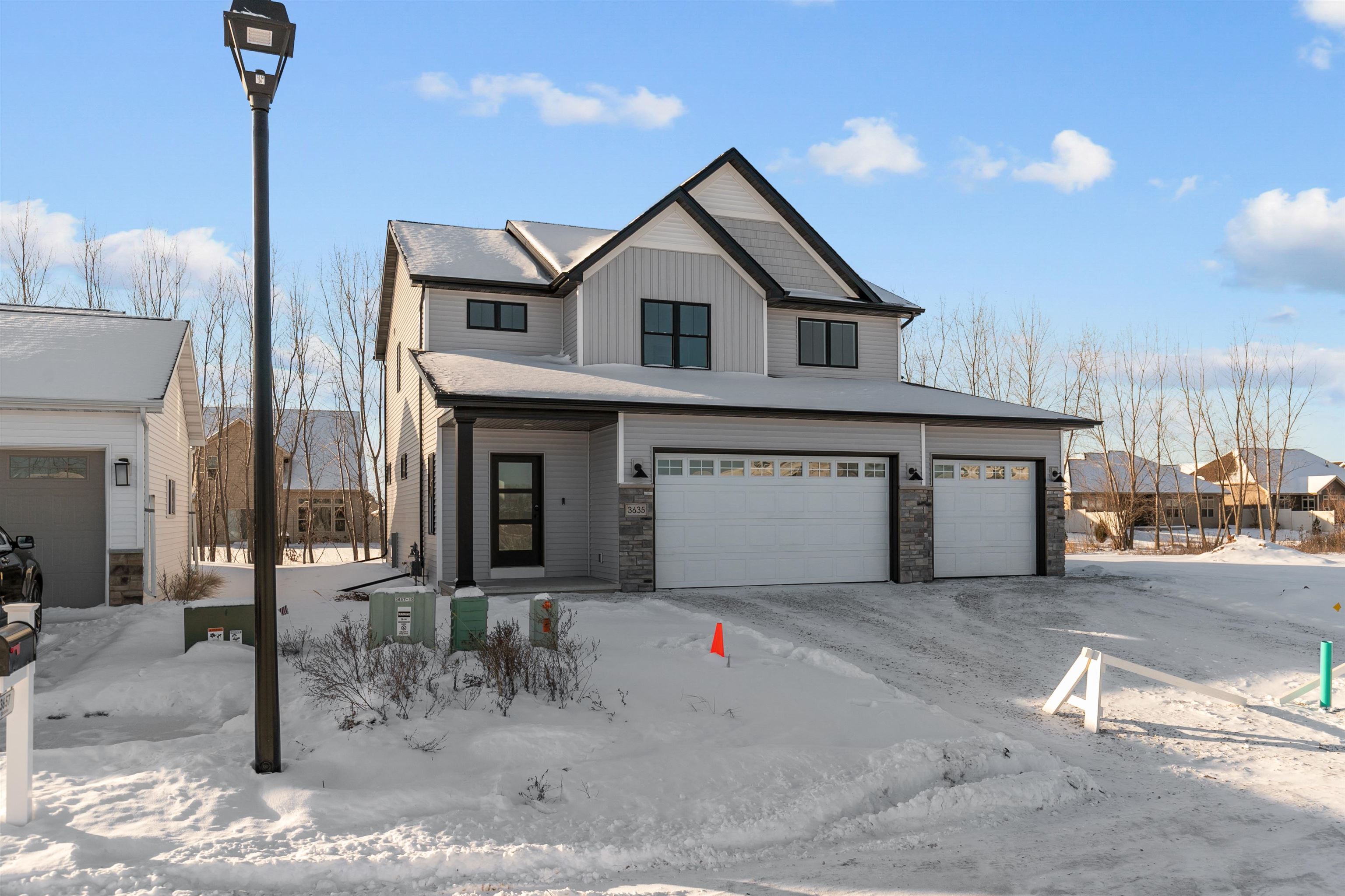 3635 E GLADIOLUS Place