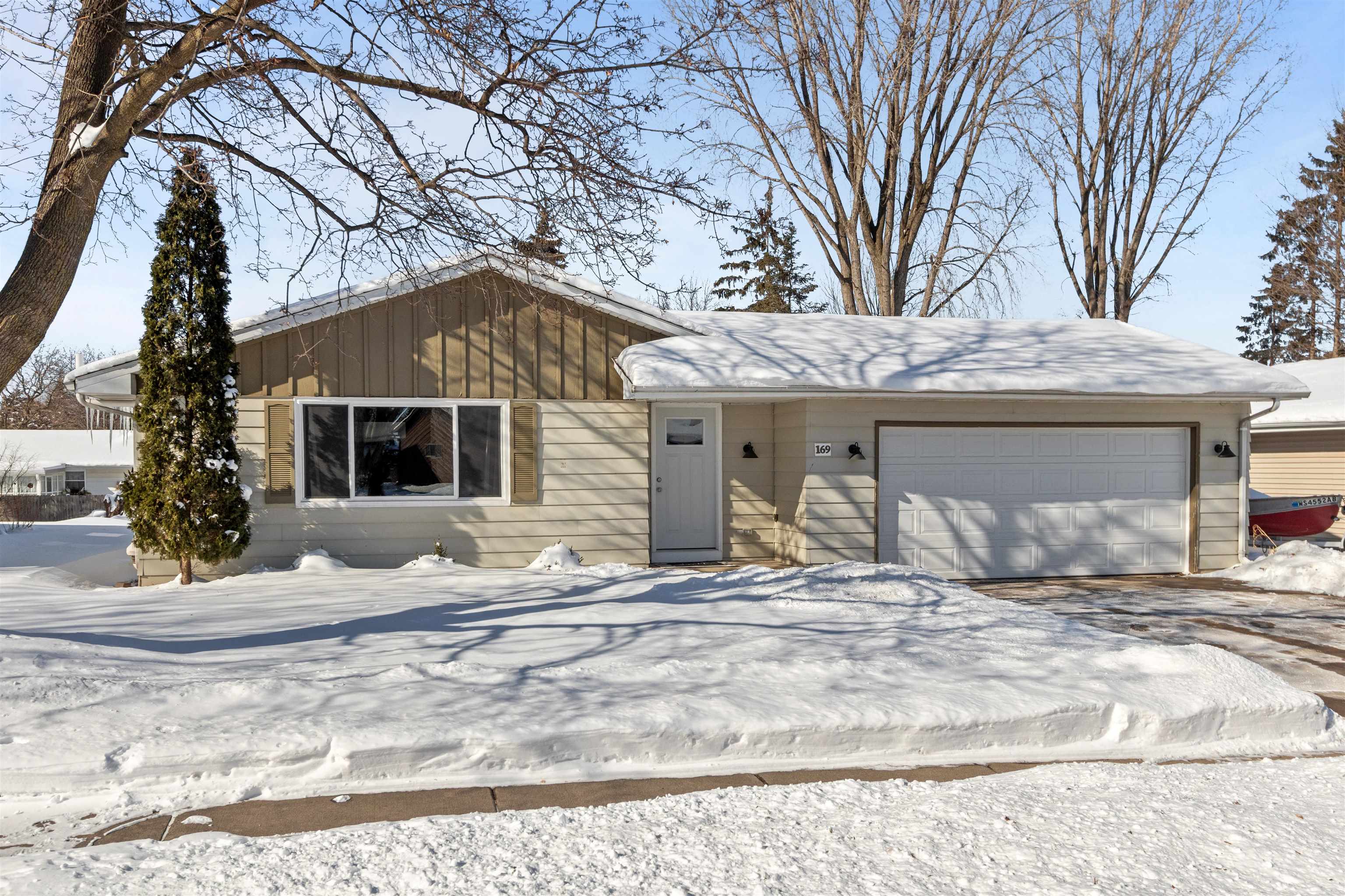 169 NORTHBREEZE Drive