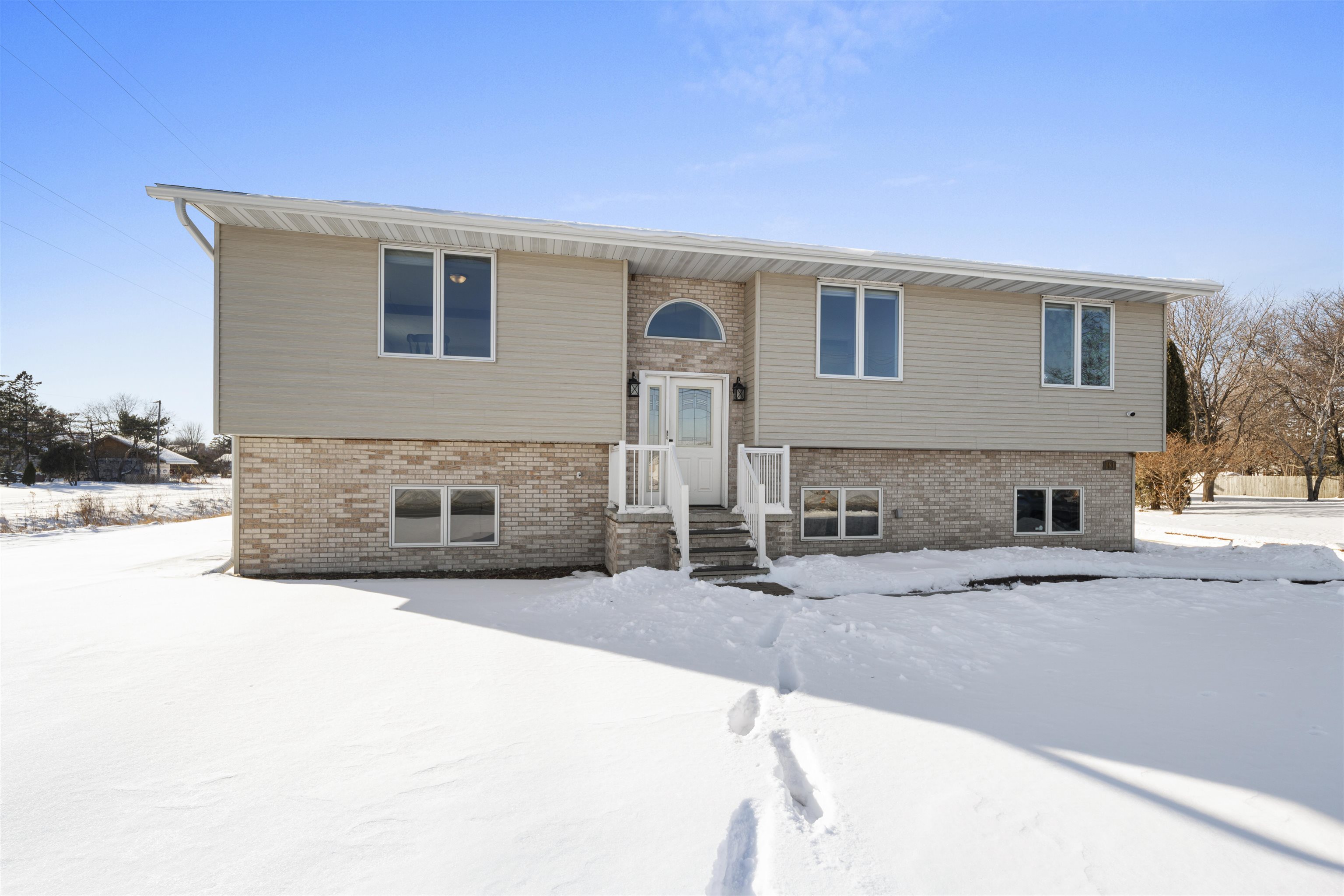 181 S OAKWOOD Road