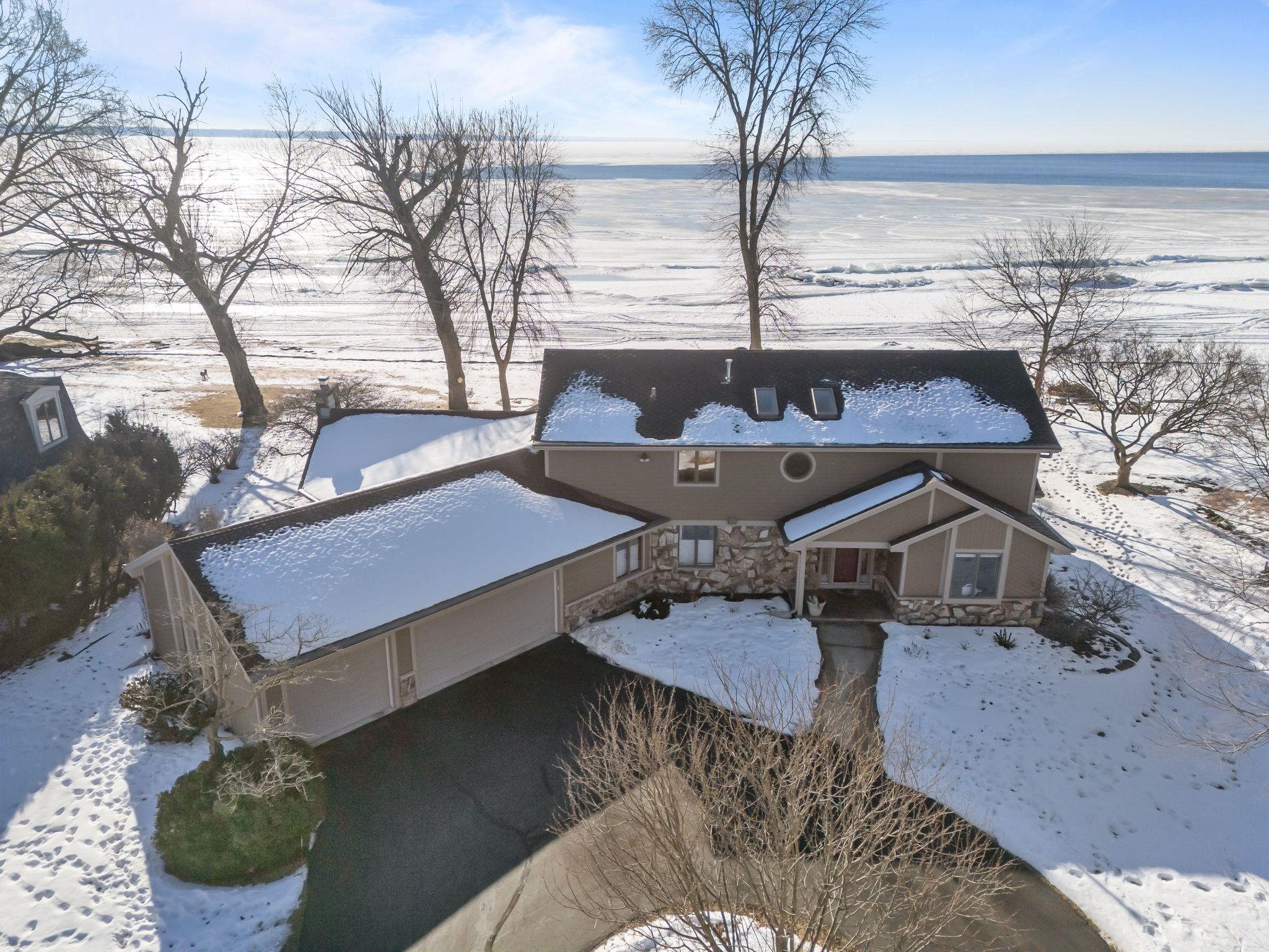 1509 RUE REYNARD Road