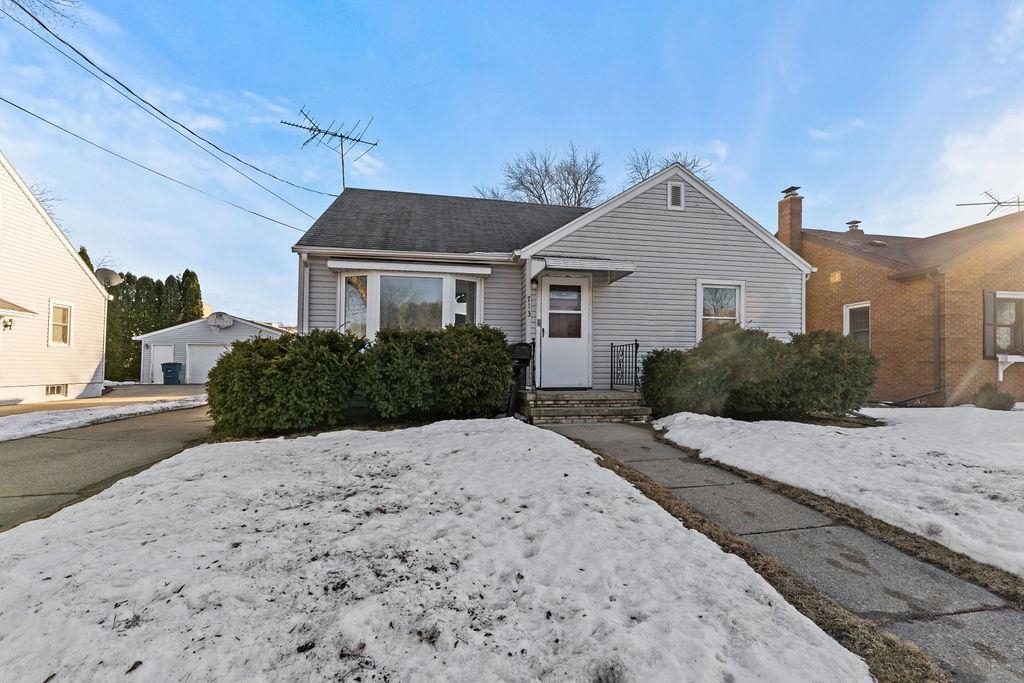 713 5TH Street