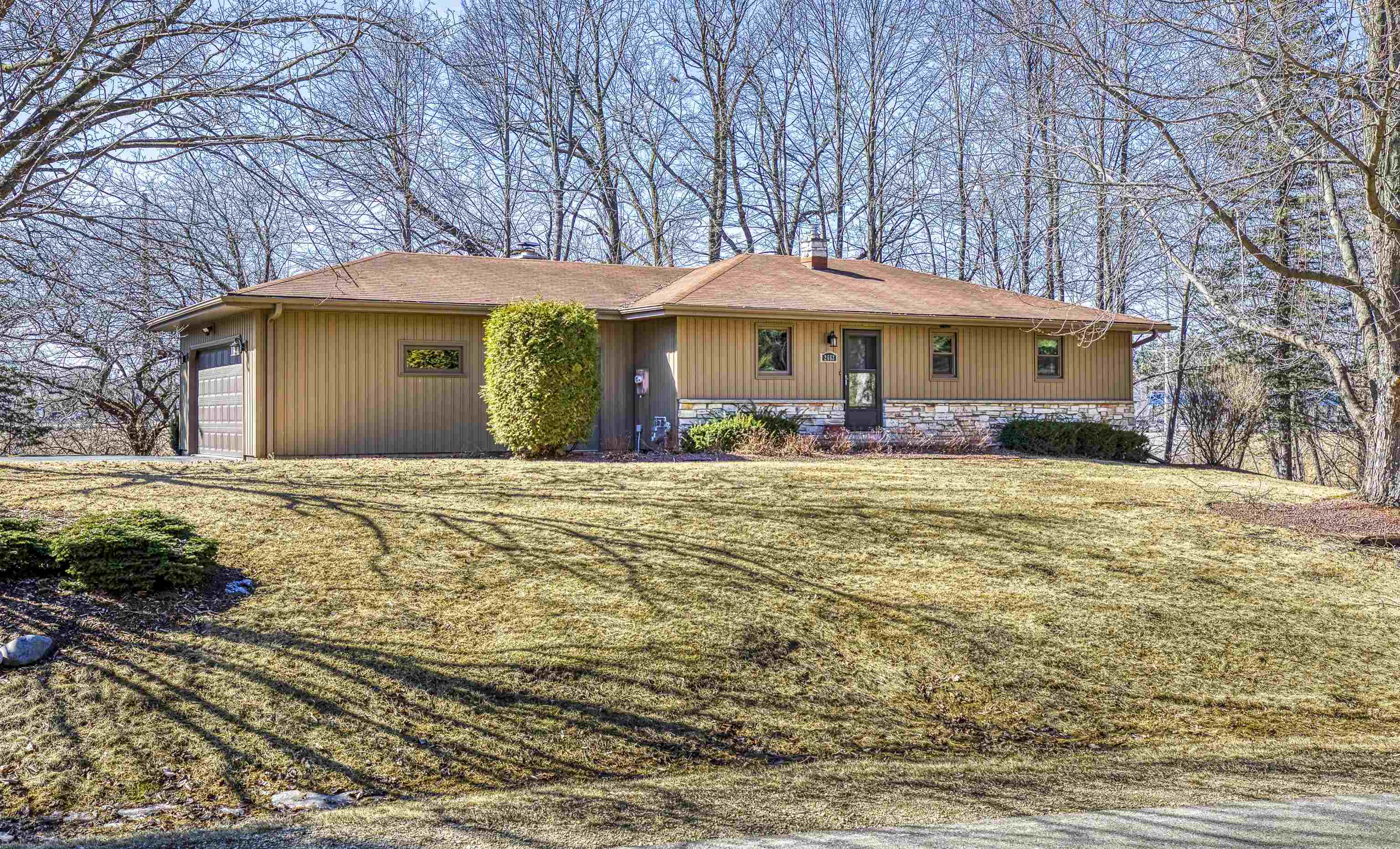W2663 BROOKHAVEN Drive