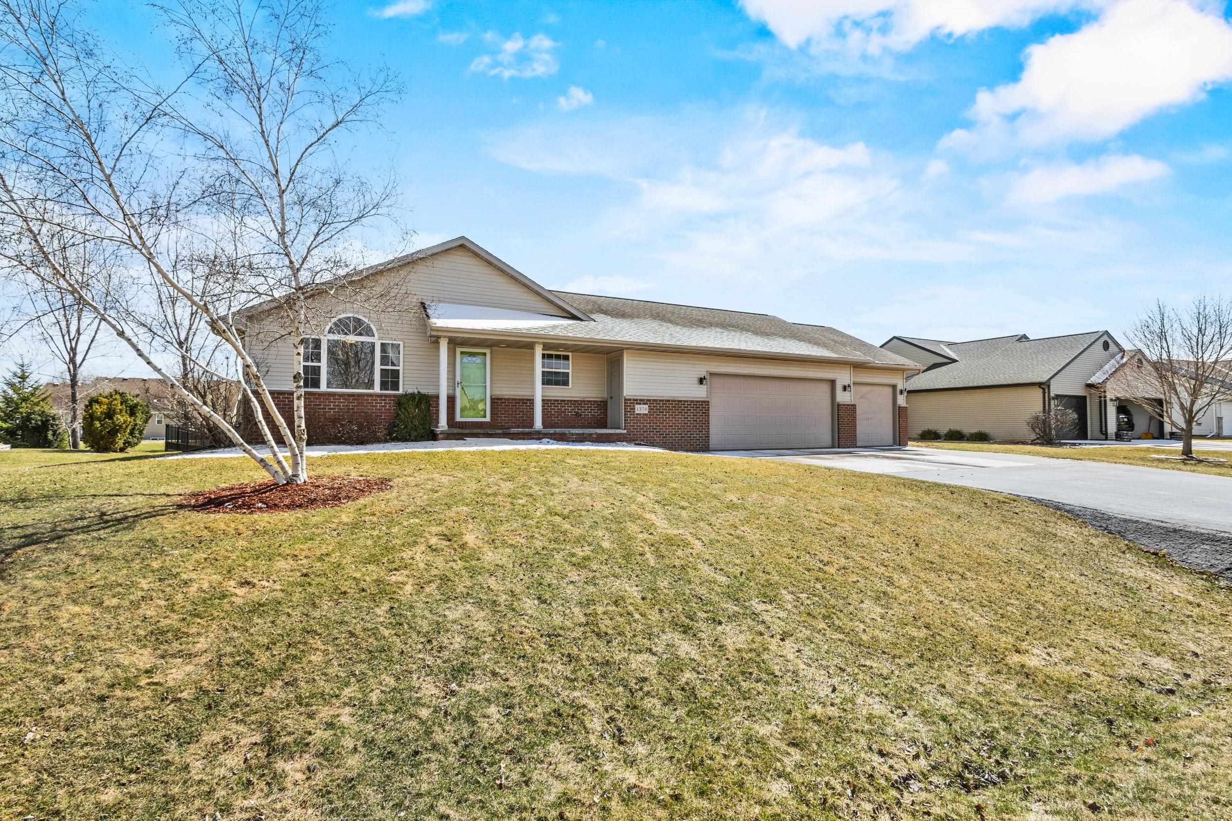 1378 EAGLE FEATHER Trail