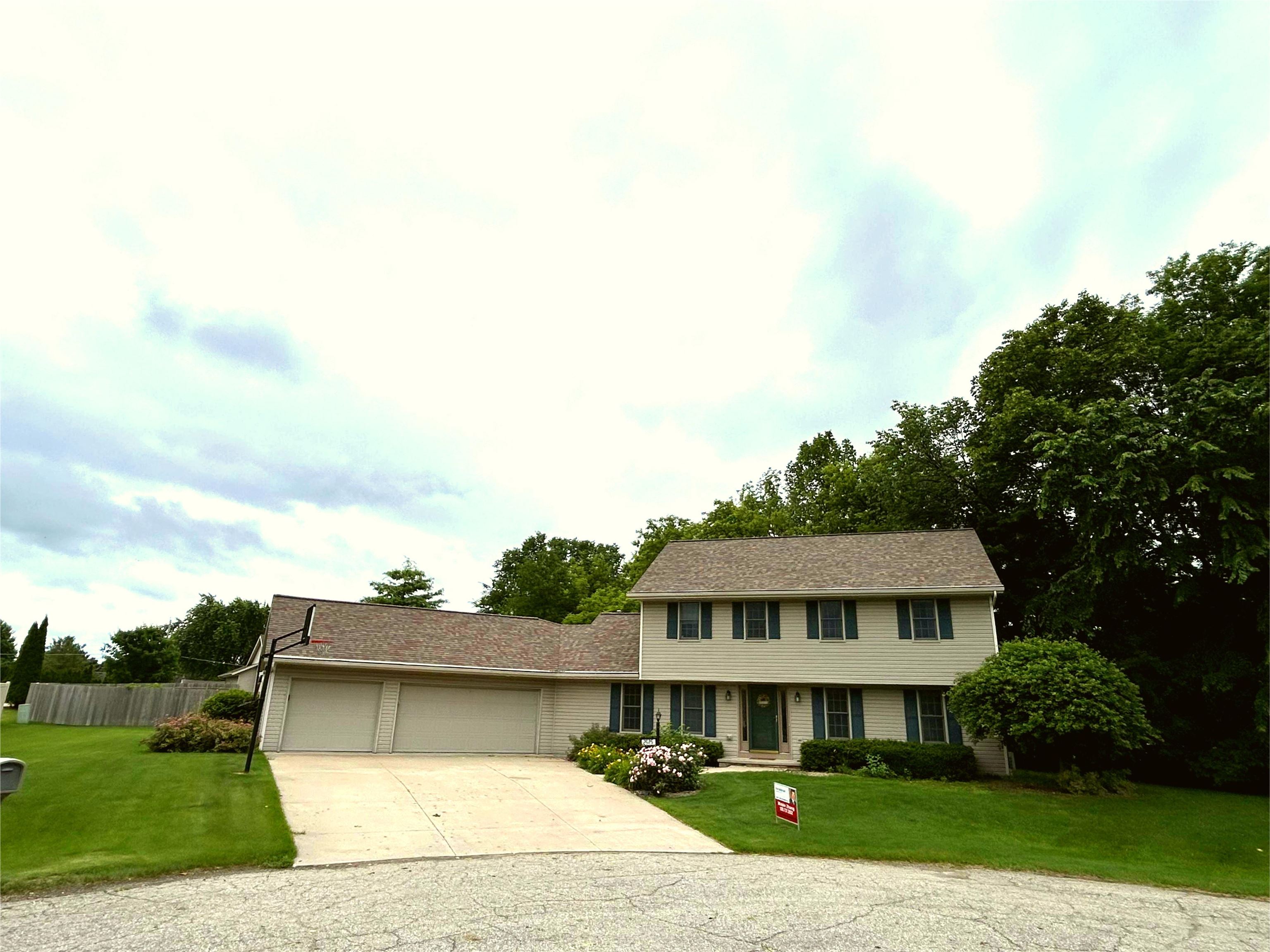 W2525 CLOVER DOWNS Court