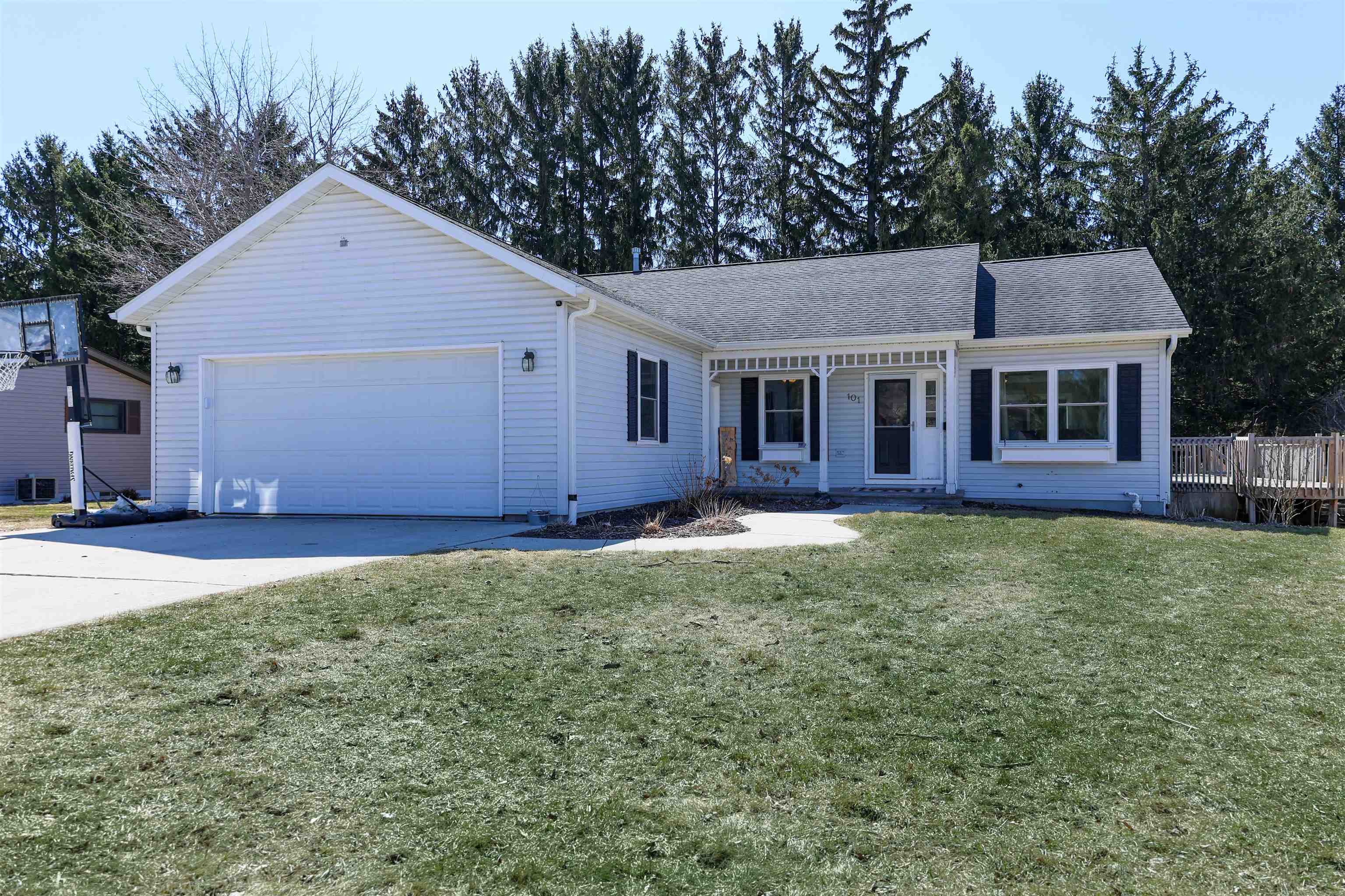 101 RAIDER HEIGHTS Road