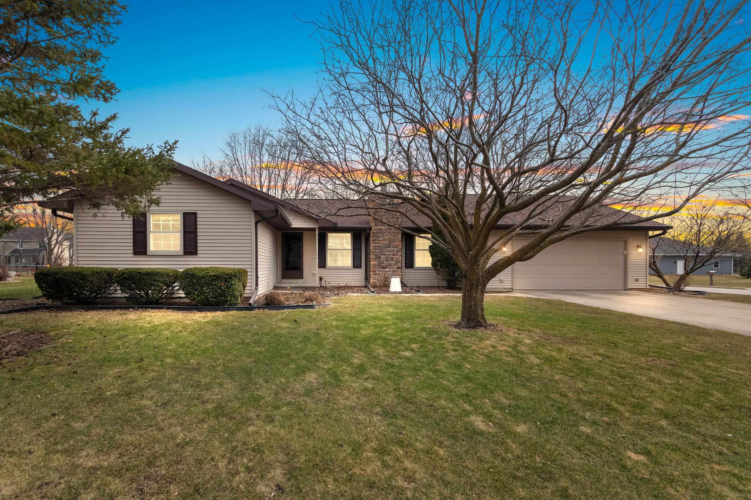976 STUART Court