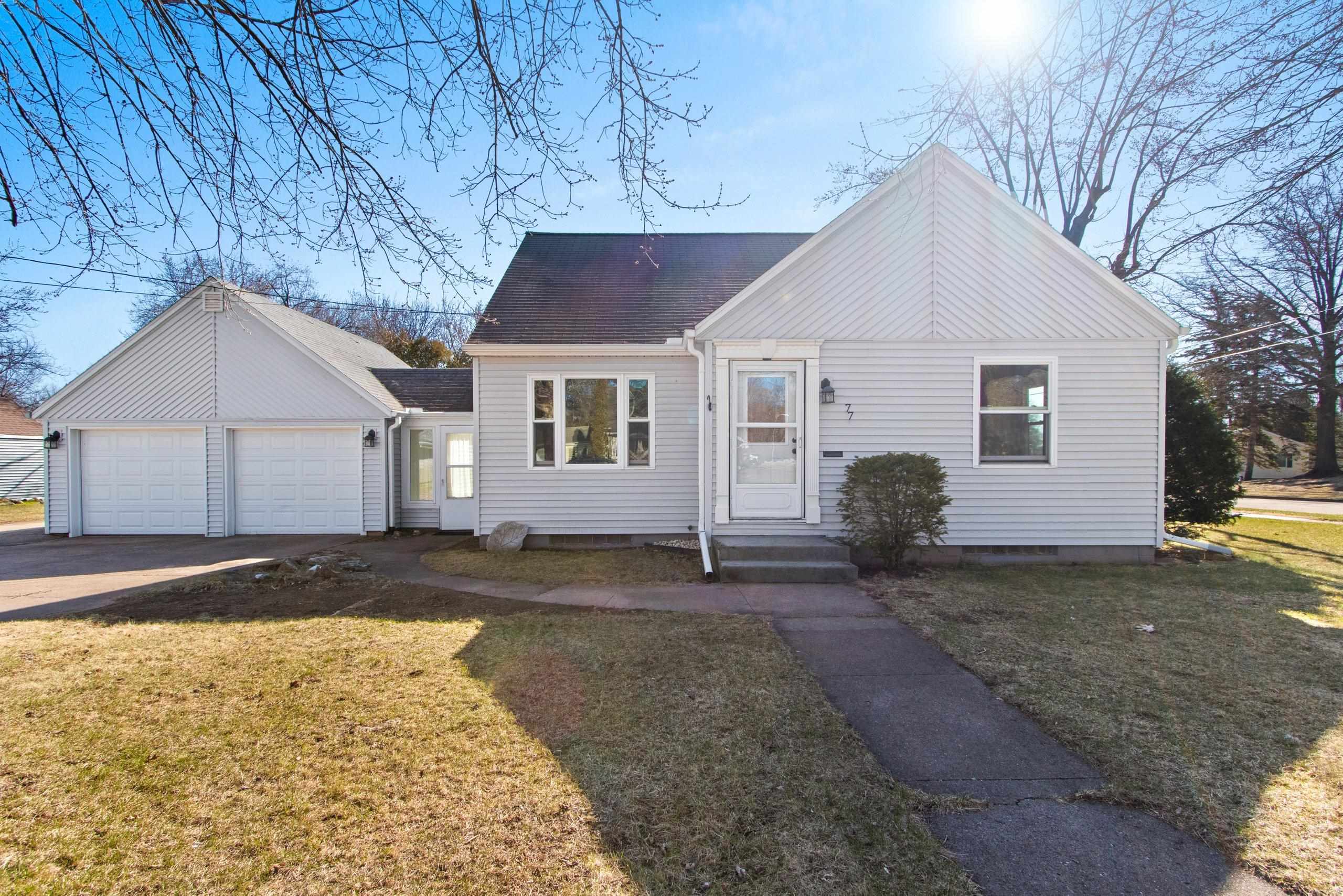 77 BRENT Street