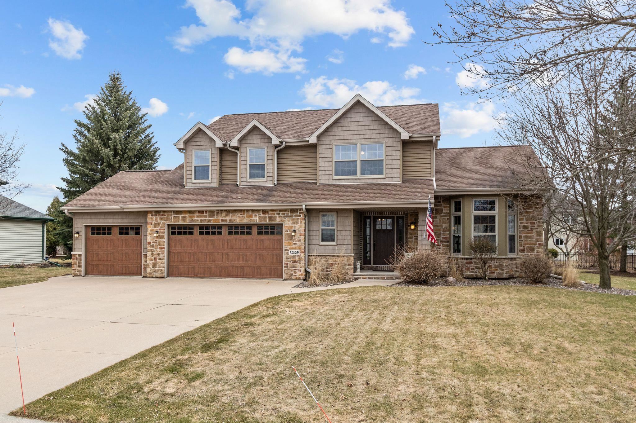 1052 S GOLDENROD Drive