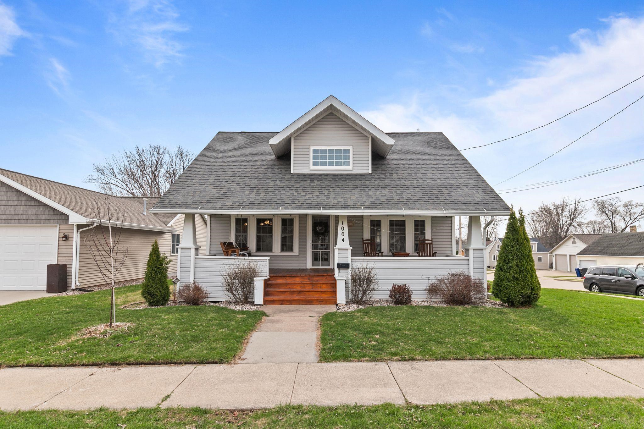 1004 JEFFERSON Street