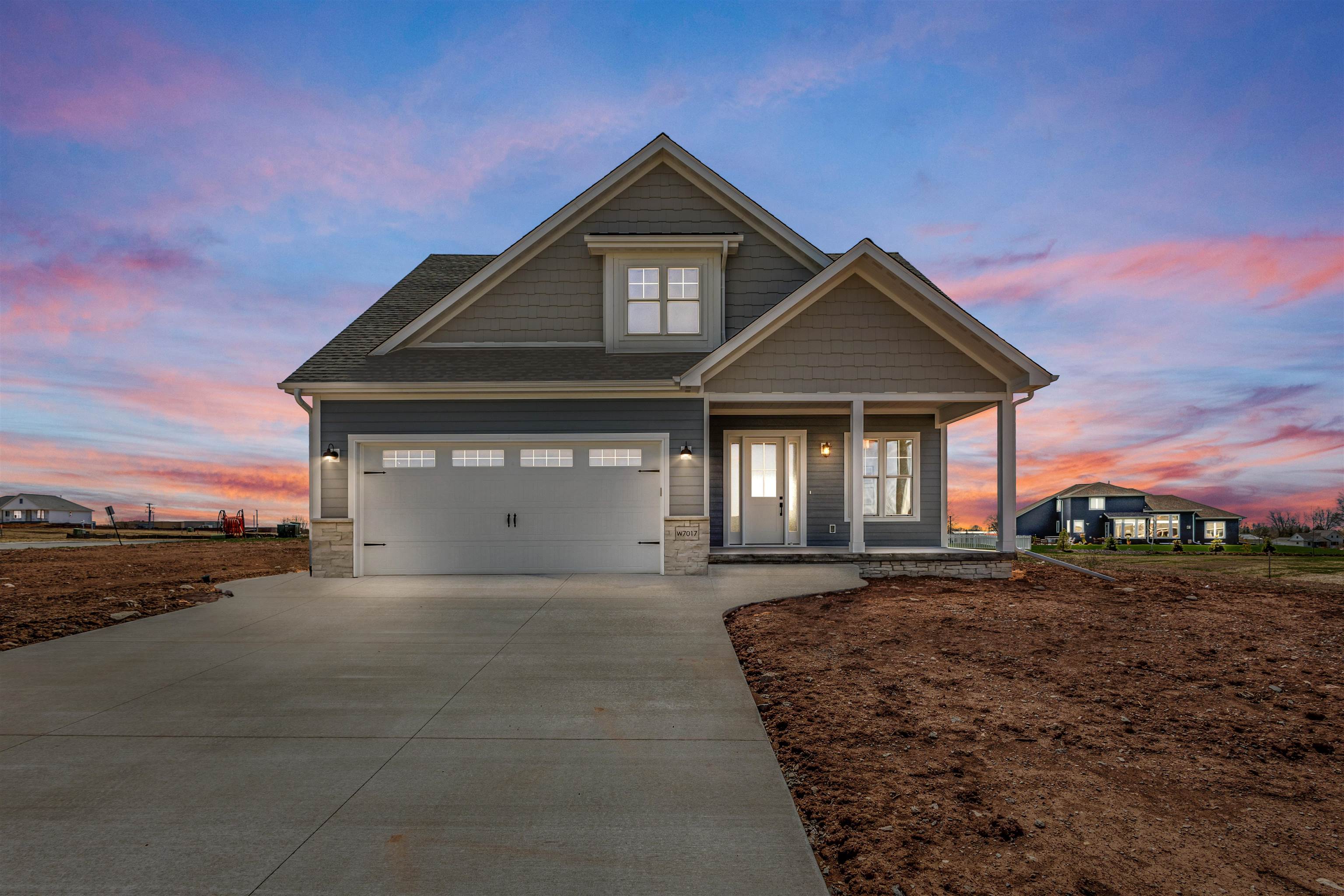 W7017 CRESTFIELD Way